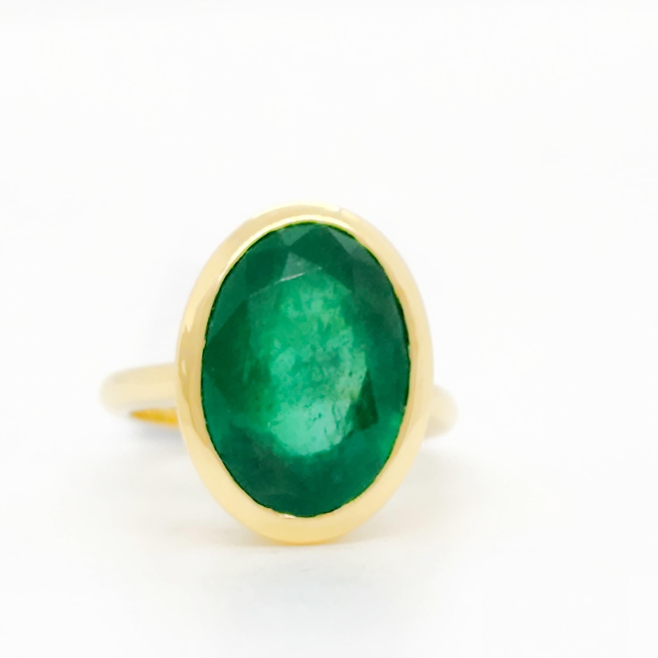 oval emerald ring design