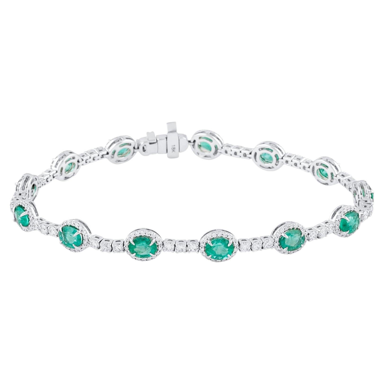 Bracelet en or blanc 18 carats avec émeraudes ovales et diamants