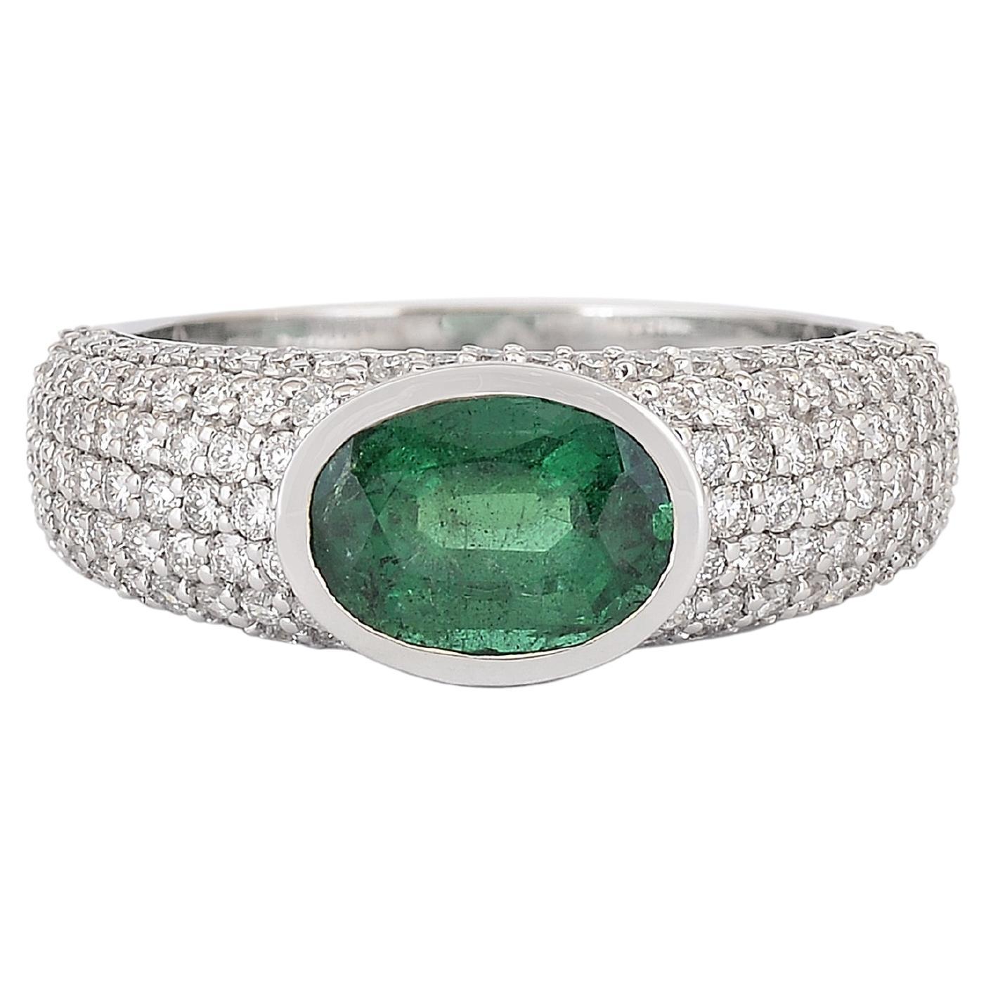 Emerald Oval and Diamond classic ring in 18K White Gold  For Sale