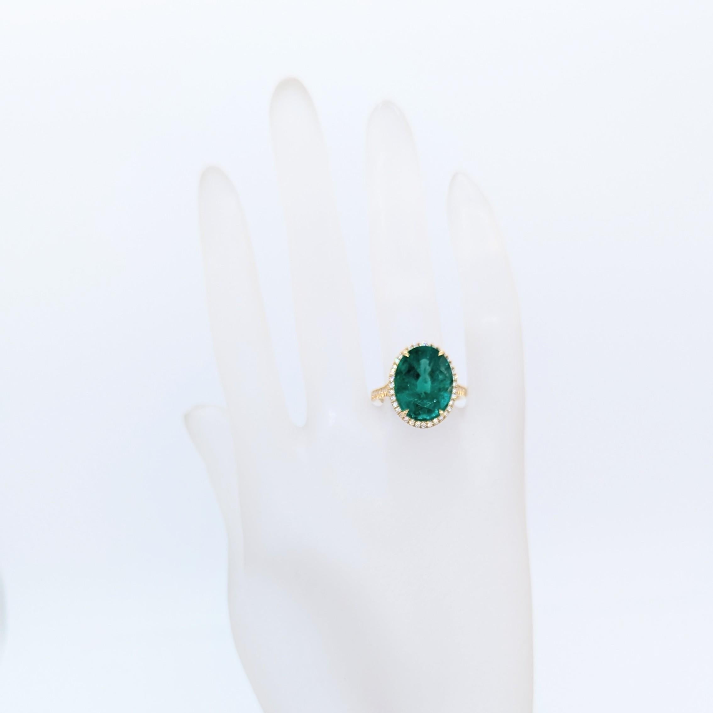 Oval Cut Emerald Oval and White Diamond Cocktail Ring in 18K Yellow Gold For Sale