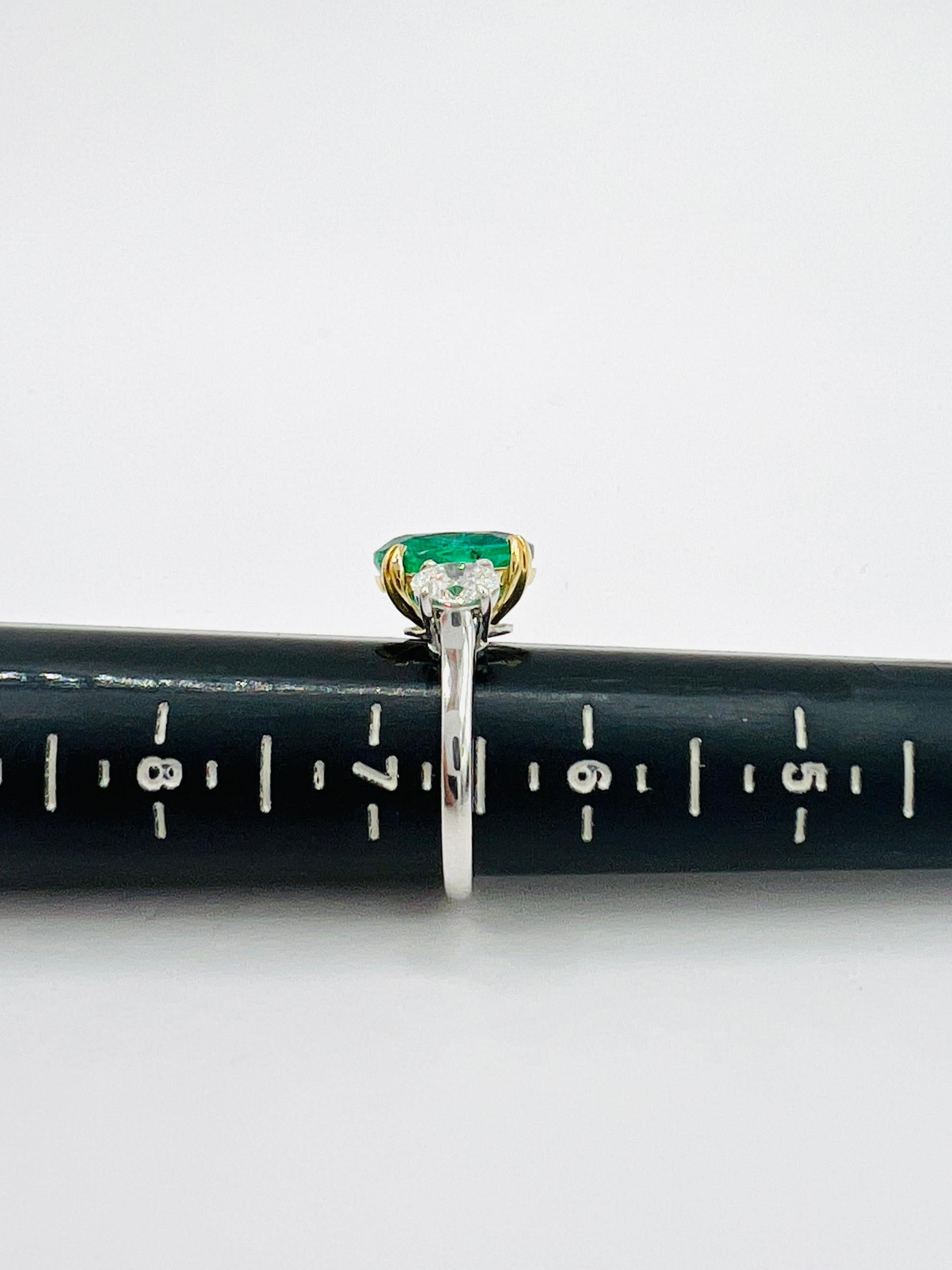 Emerald Oval and White Diamond Oval Three Stone Ring in Platinum & 18K Gold For Sale 1