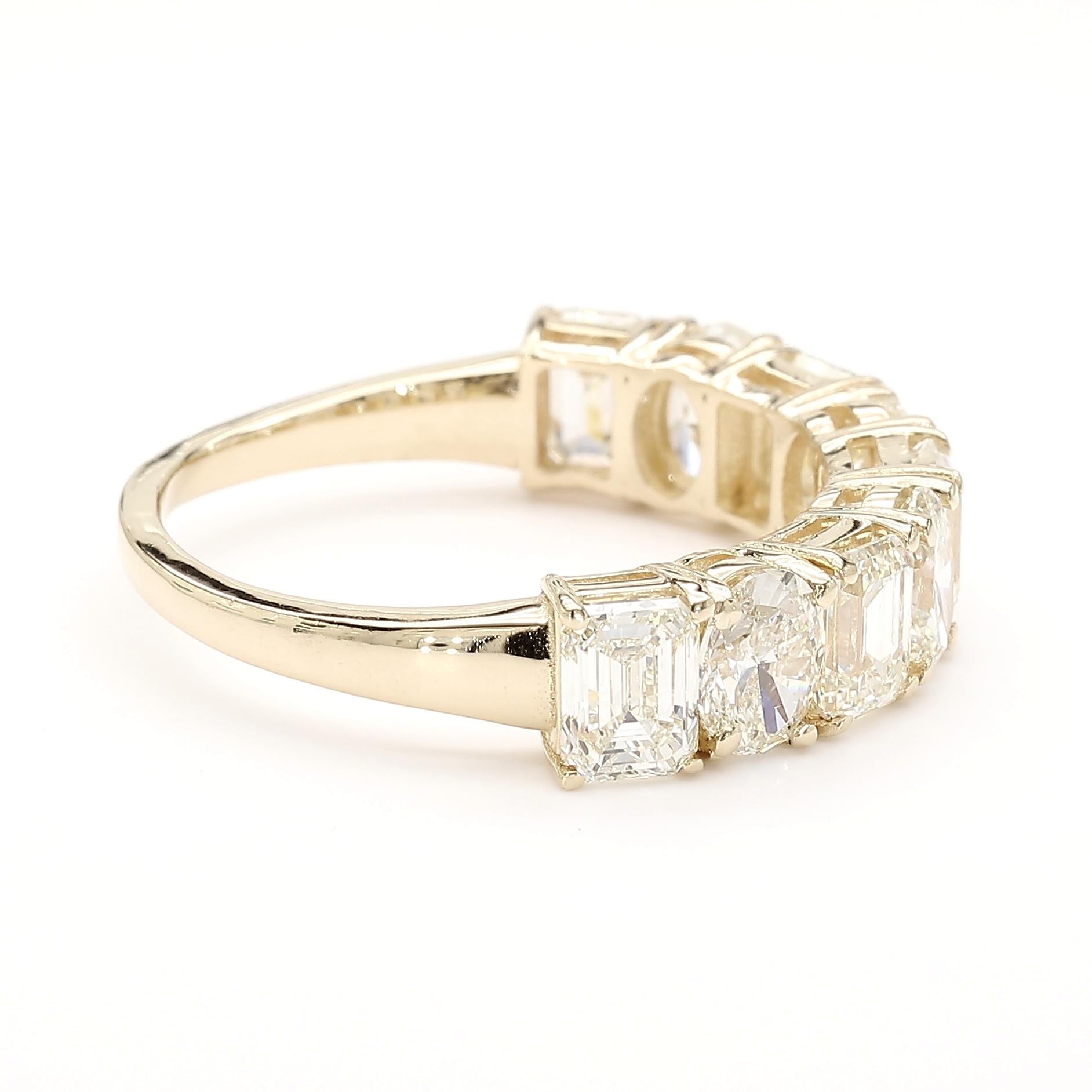 Emerald & Oval Cut 4.09 Carats Half Eternity 14K Yellow Gold *Natural Diamonds* 2
