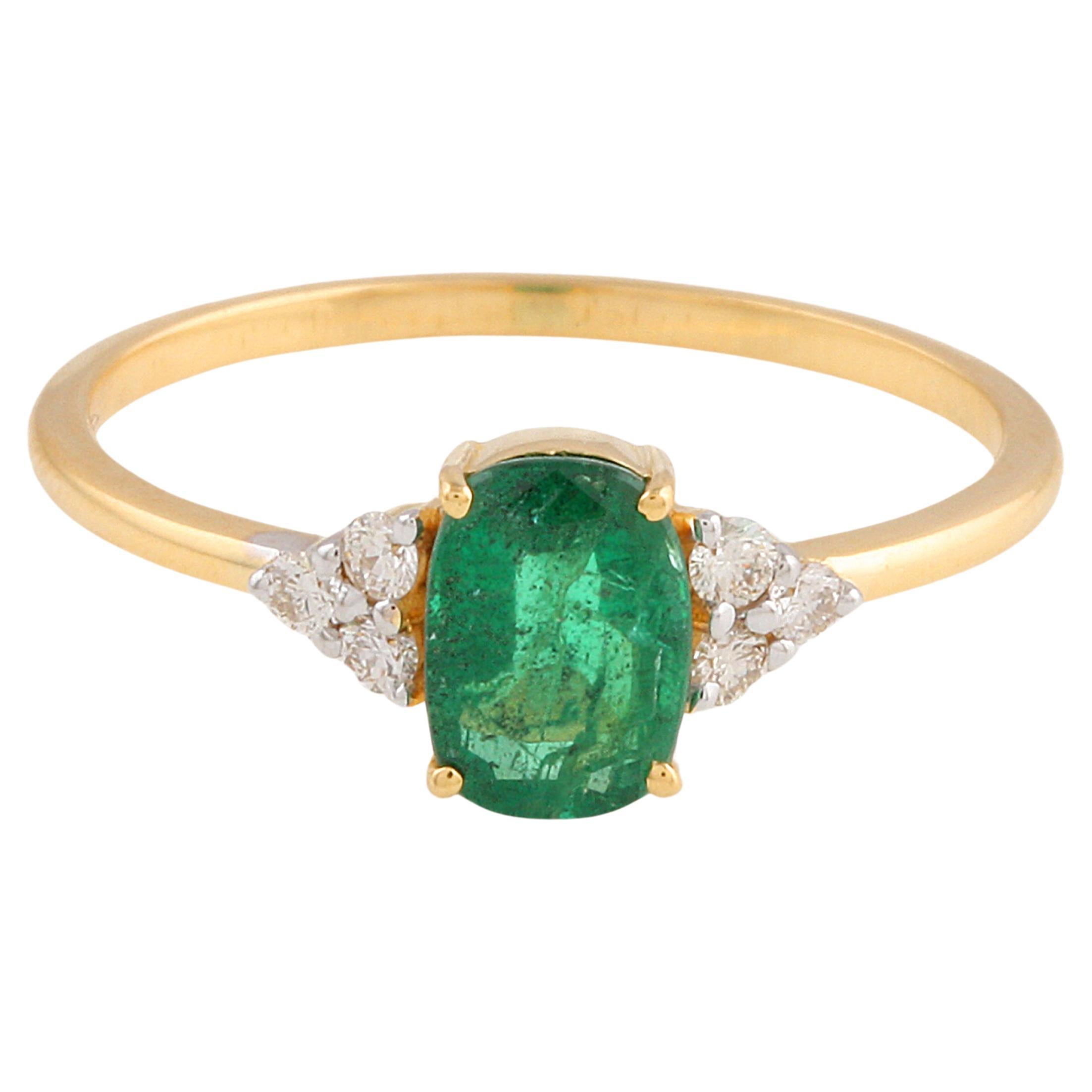 Emerald Oval. & Diamond Ring In 18K Yellow Gold For Sale
