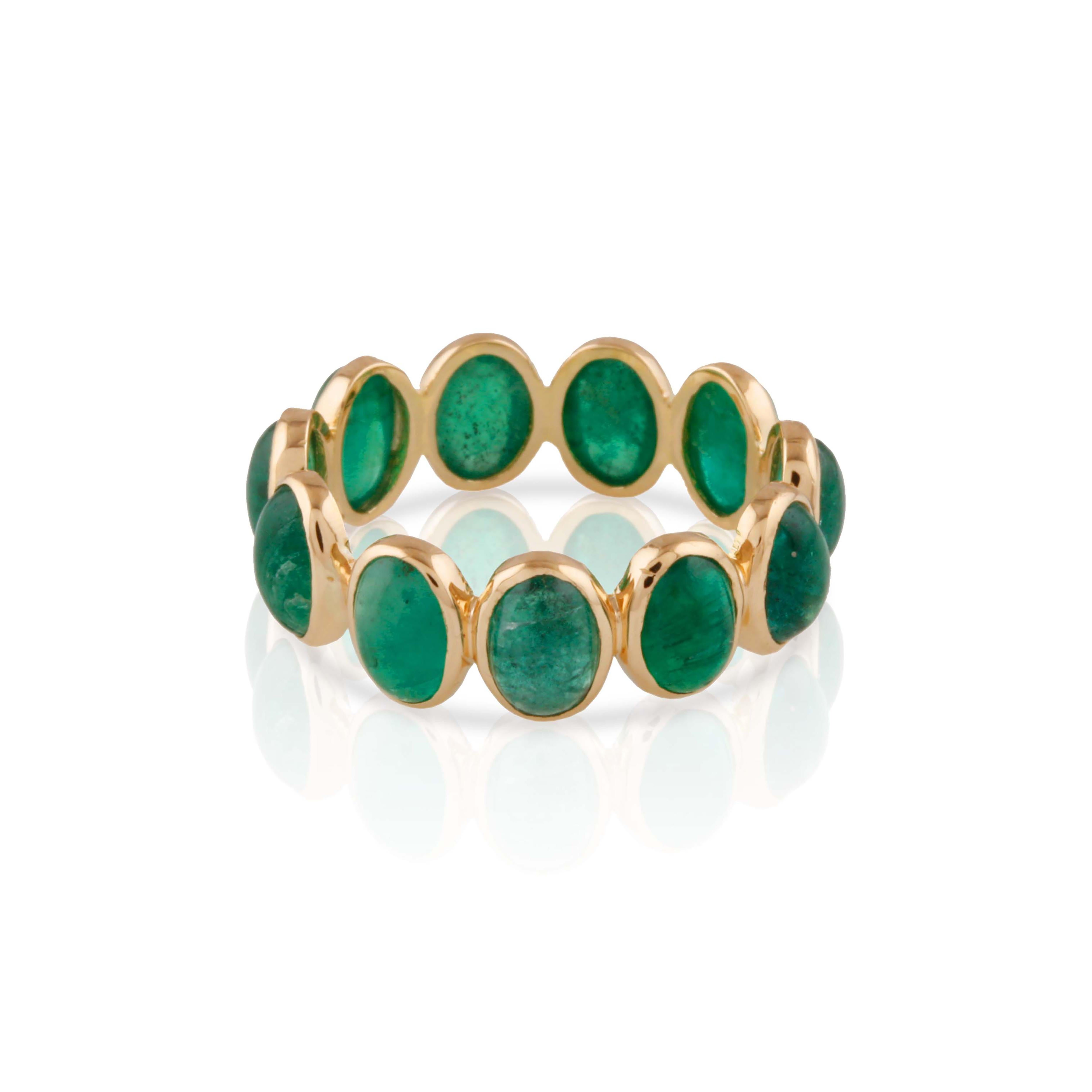 Tresor Beautiful Ring feature 5.62 carats of Emerald. The Ring are an ode to the luxurious yet classic beauty with sparkly gemstones and feminine hues. Their contemporary and modern design make them perfect and versatile to be worn at any occasion. 