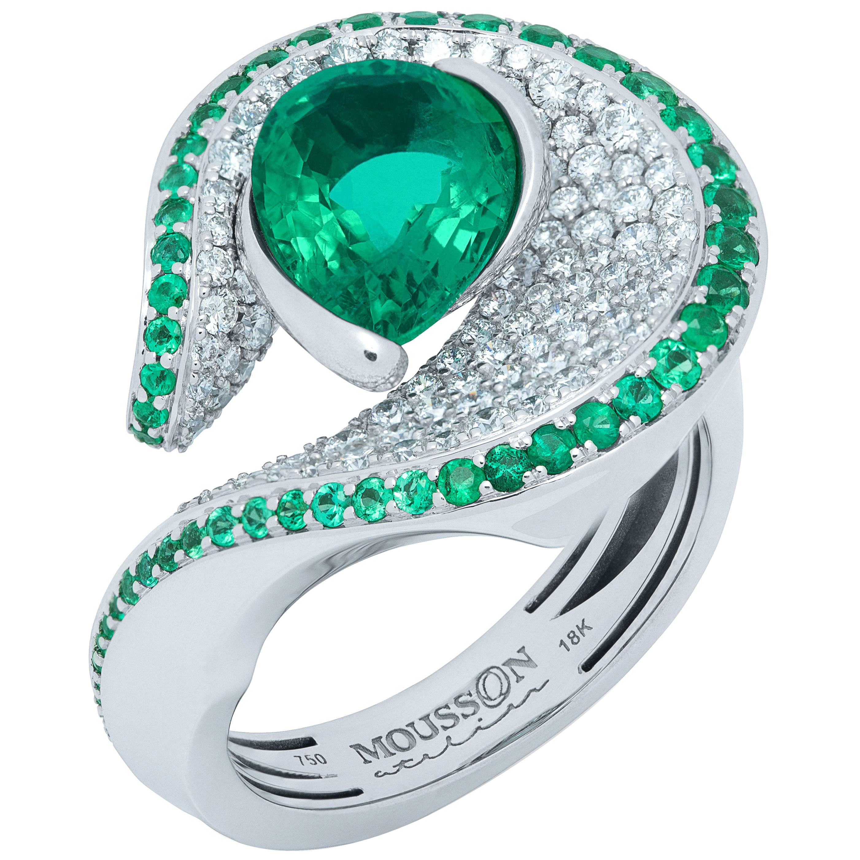 Emerald Pear Shape 2.03 Carat Diamonds Emeralds 18 Karat White Gold Ring For Sale