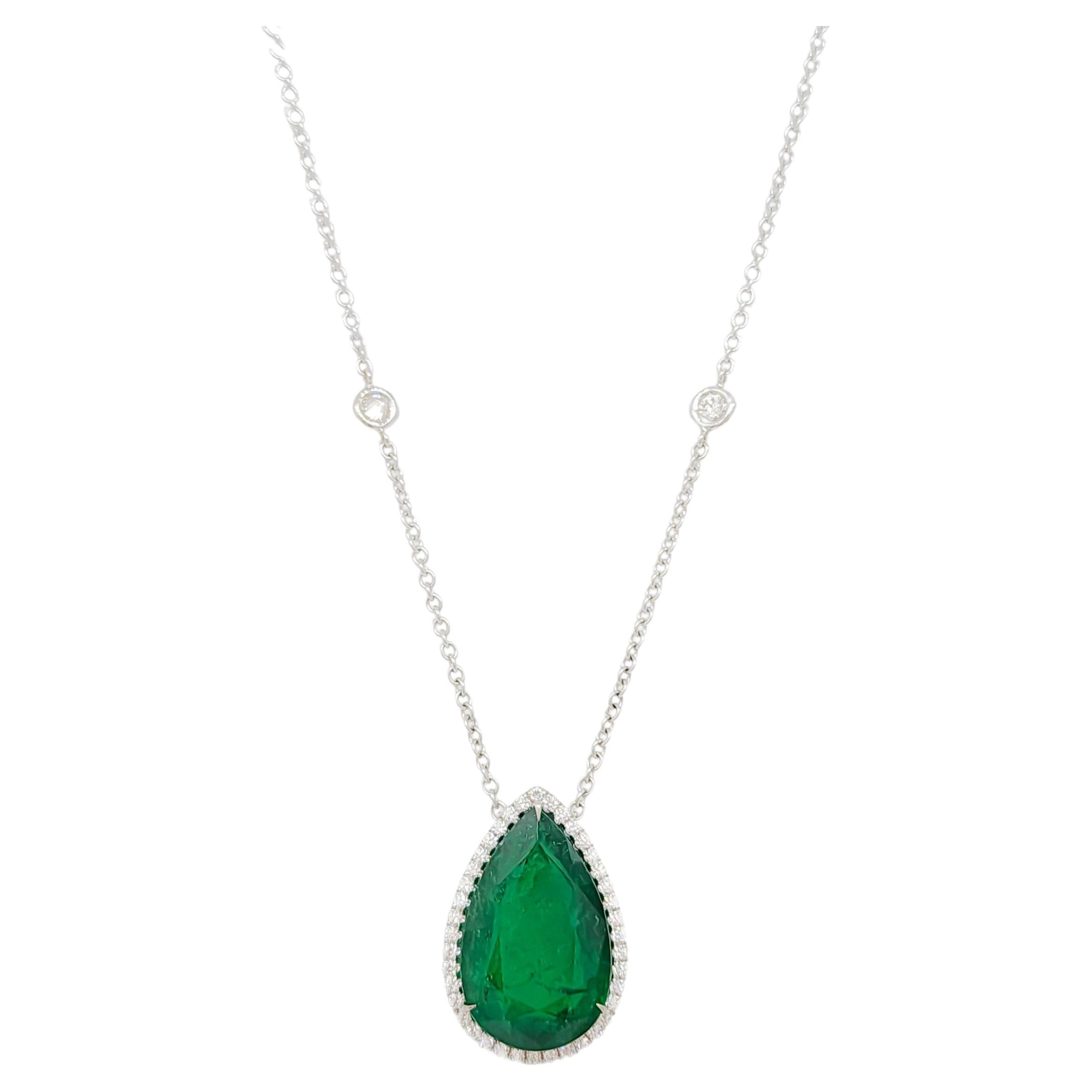 Emerald Pear Shape and Diamond Pendant Necklace in 18k White Gold For Sale