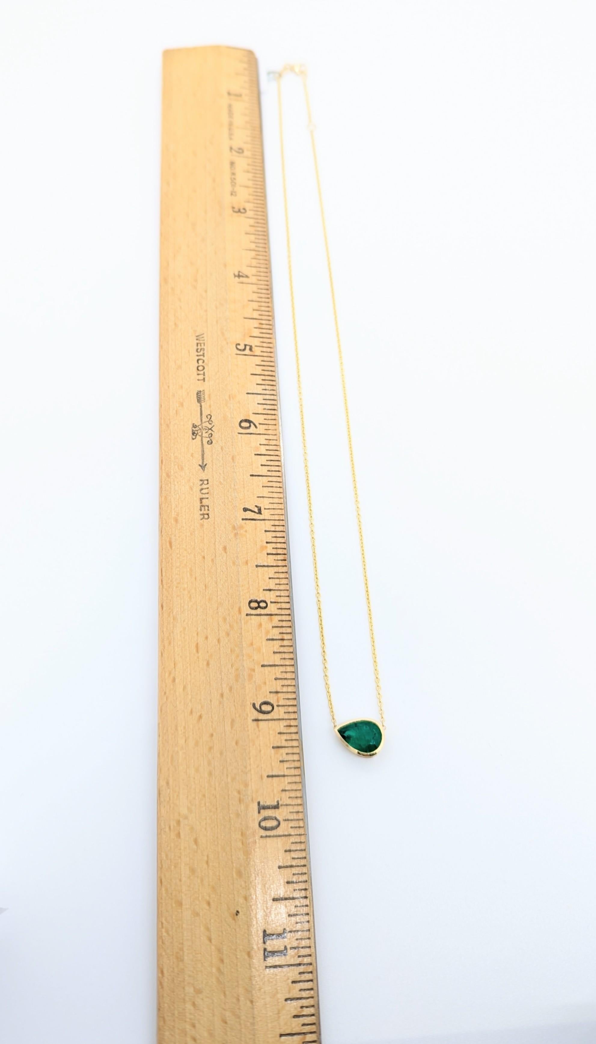 Women's or Men's Emerald Pear Shape Bezel Pendant Necklace in 18K Yellow Gold For Sale