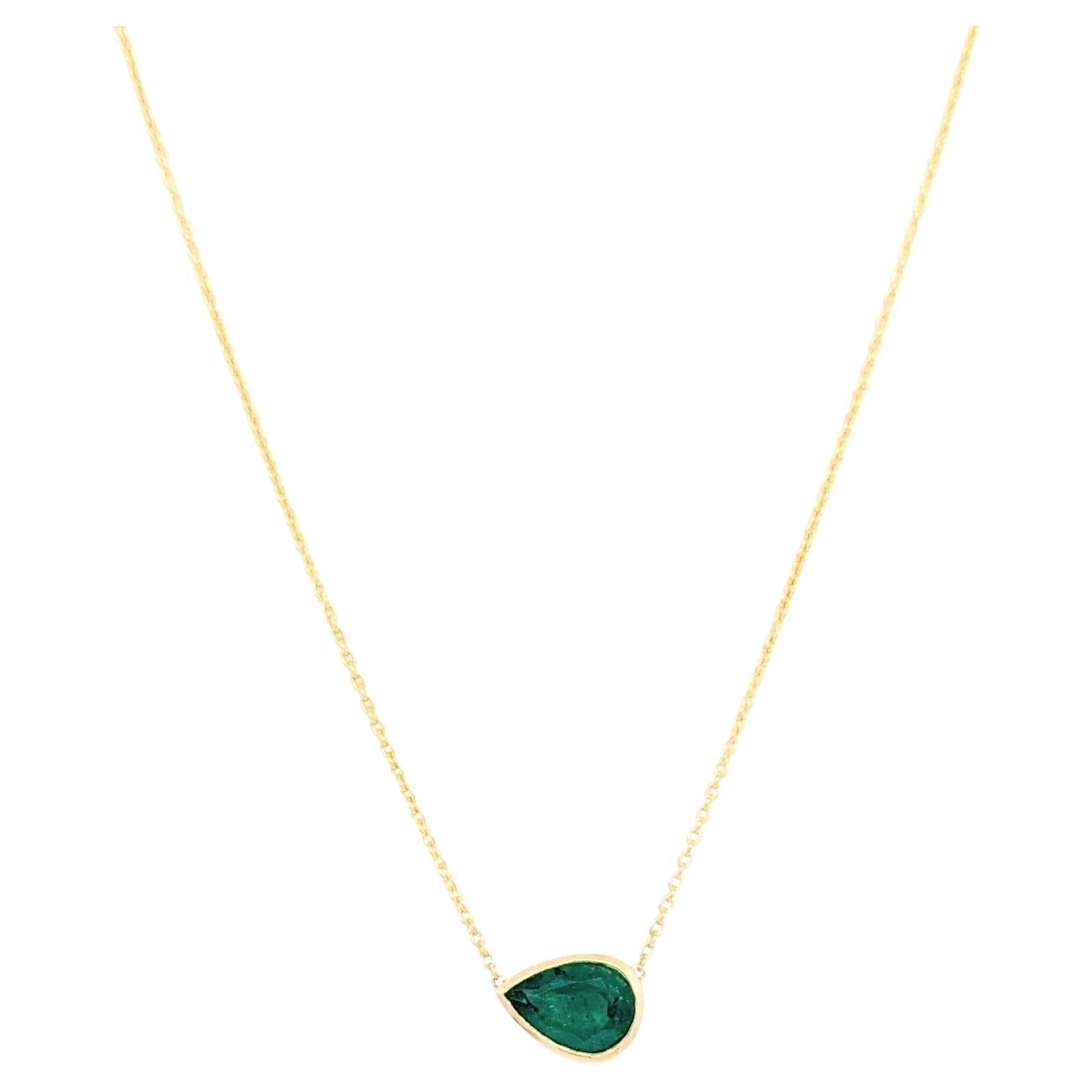 Emerald Pear Shape Bezel Pendant Necklace in 18K Yellow Gold For Sale