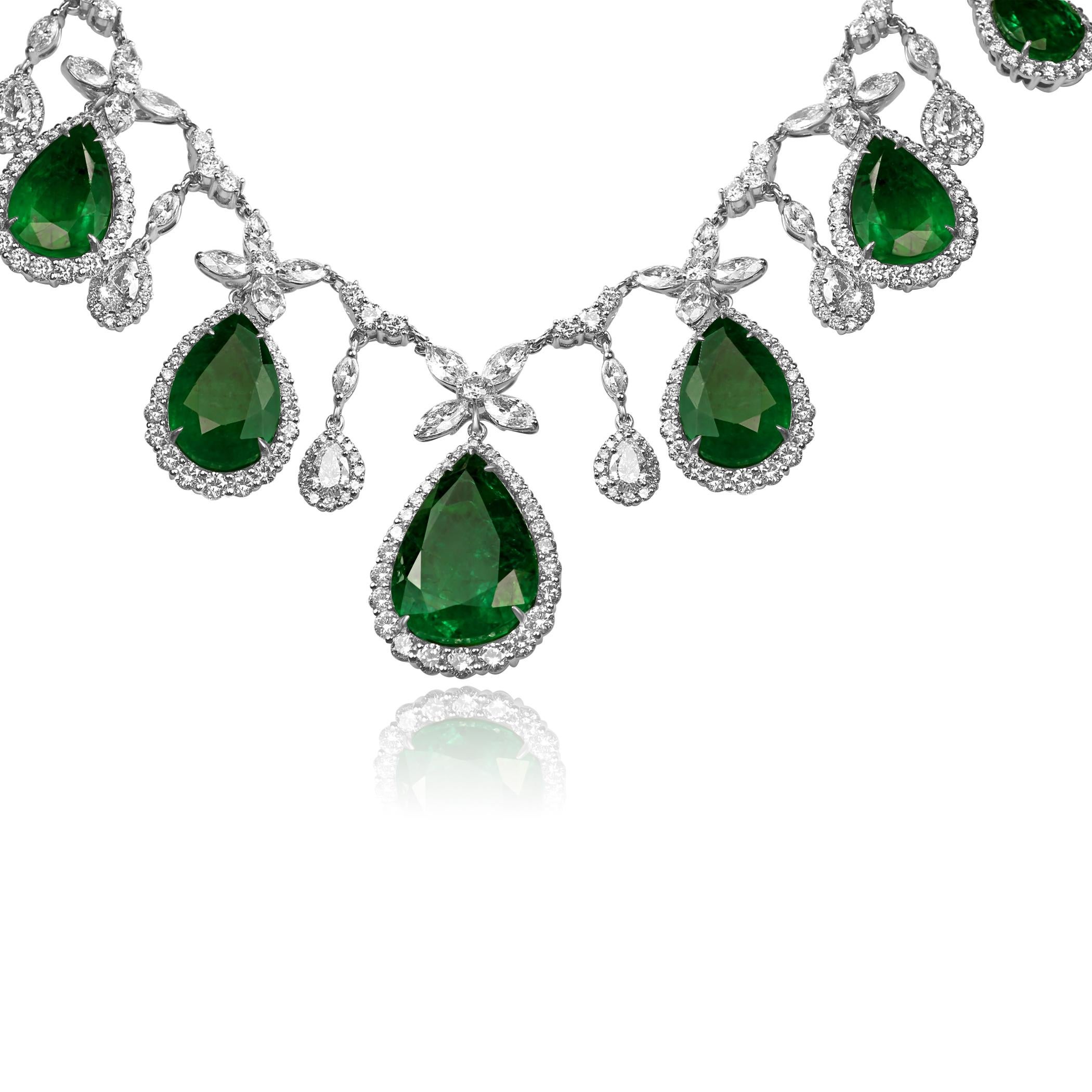 Emerald Pear Shape White Diamond Round and Marquis Halo Two-Color Gold Necklace (Kunsthandwerker*in)