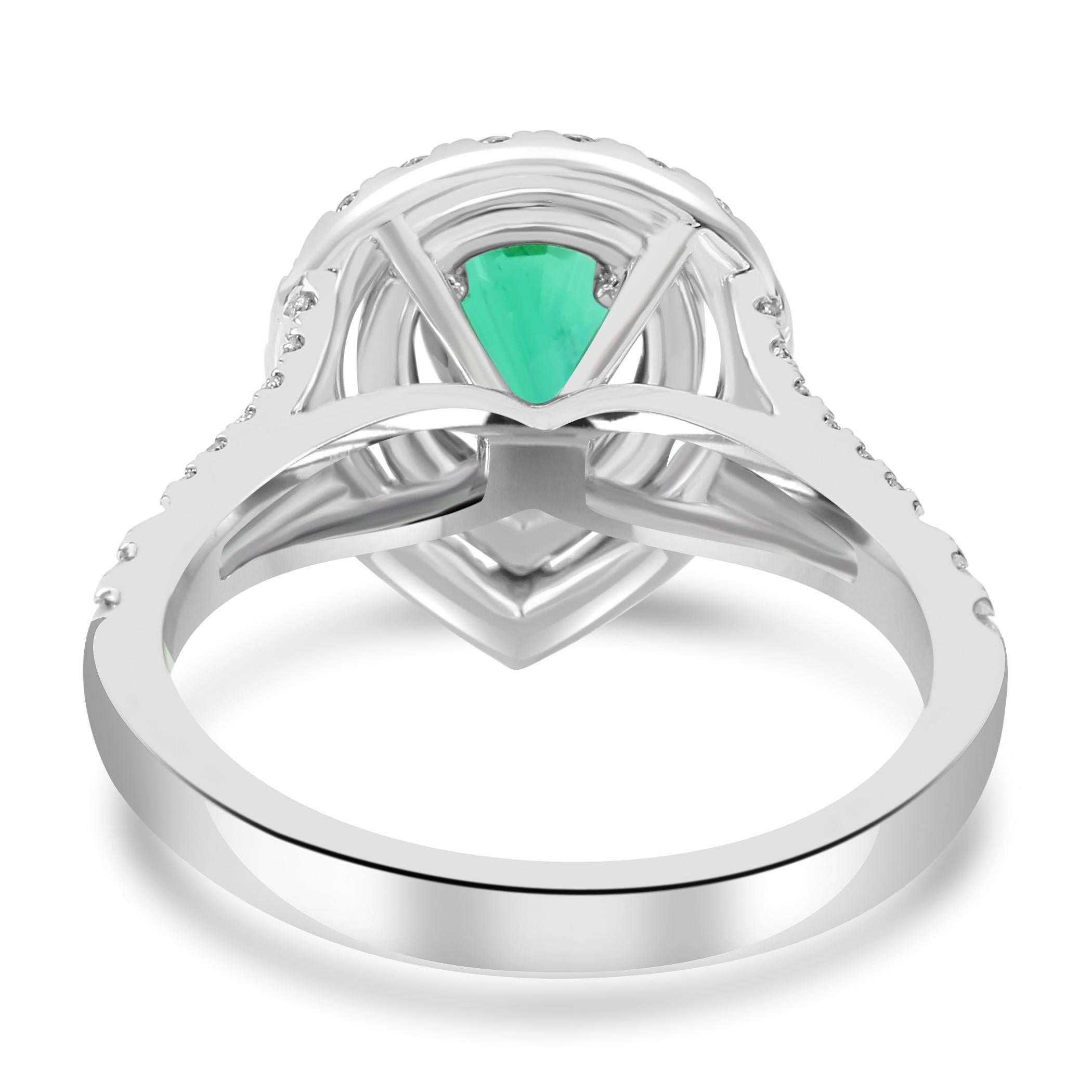 Bague de fiançailles émeraude poire et diamant blanc rond en or 18 carats en vente 2