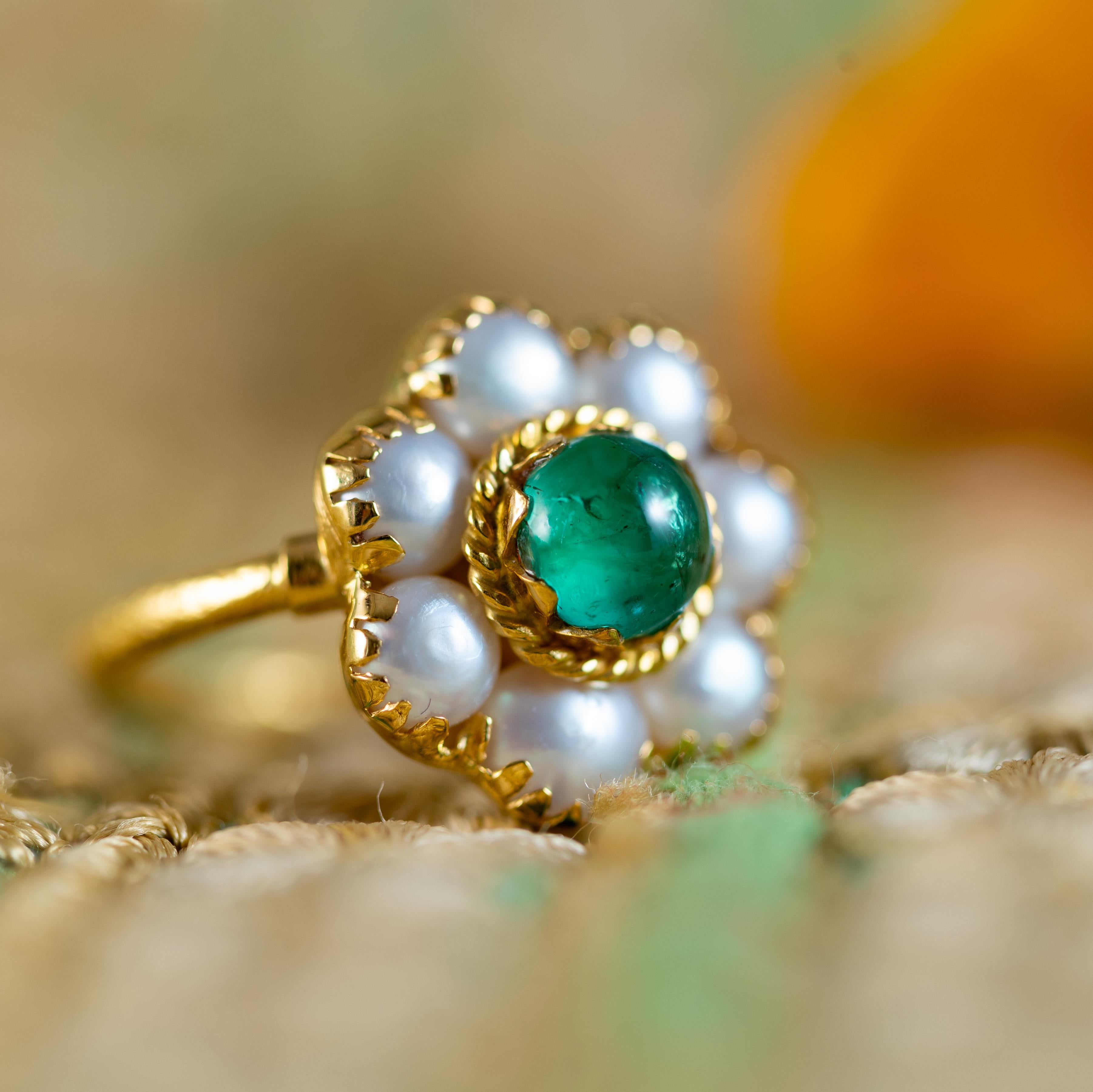 Contemporary Emerald Pearl 18k Gold Cluster Ring For Sale