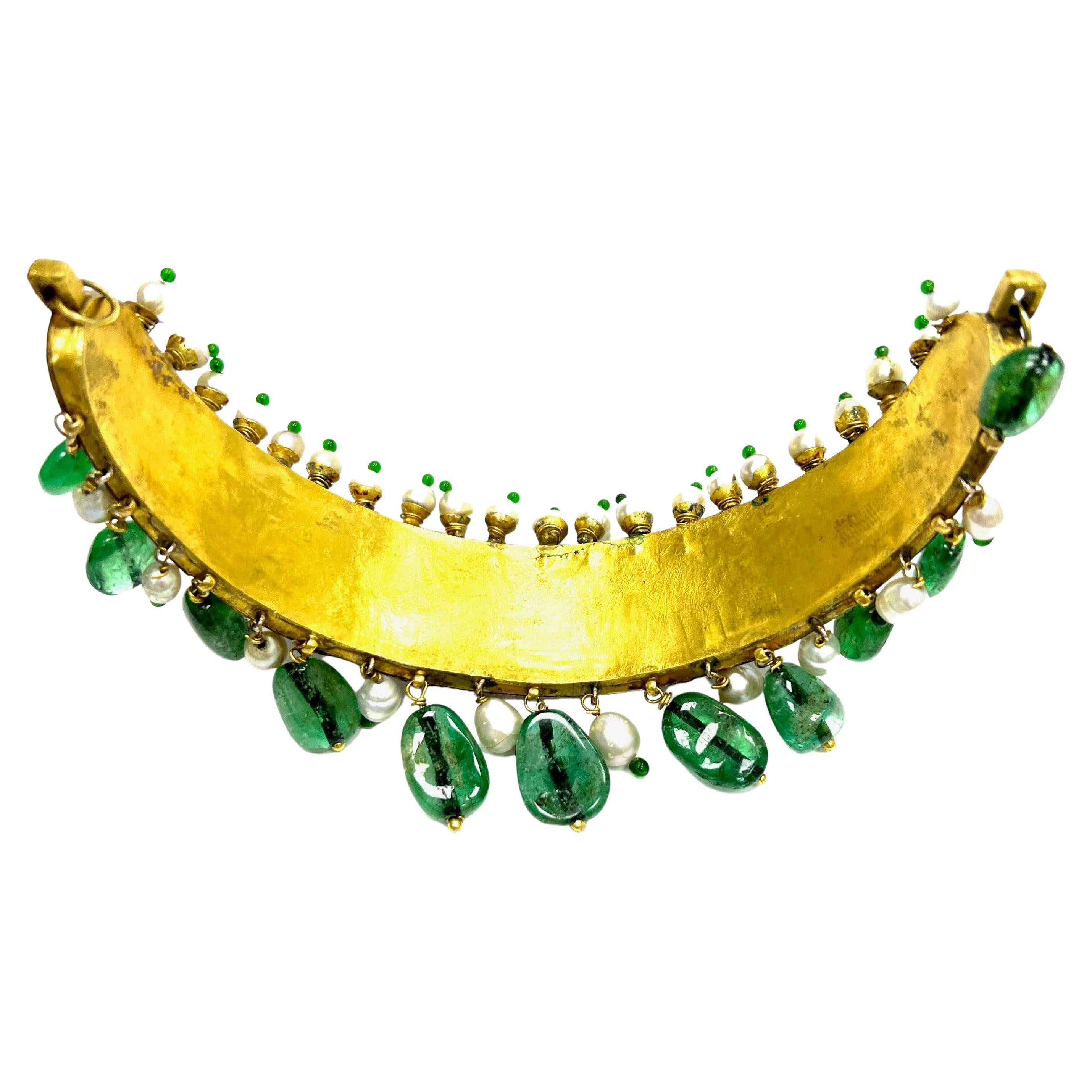 Emerald Pearl 18k Yellow Gold Indian Headwear For Sale 4