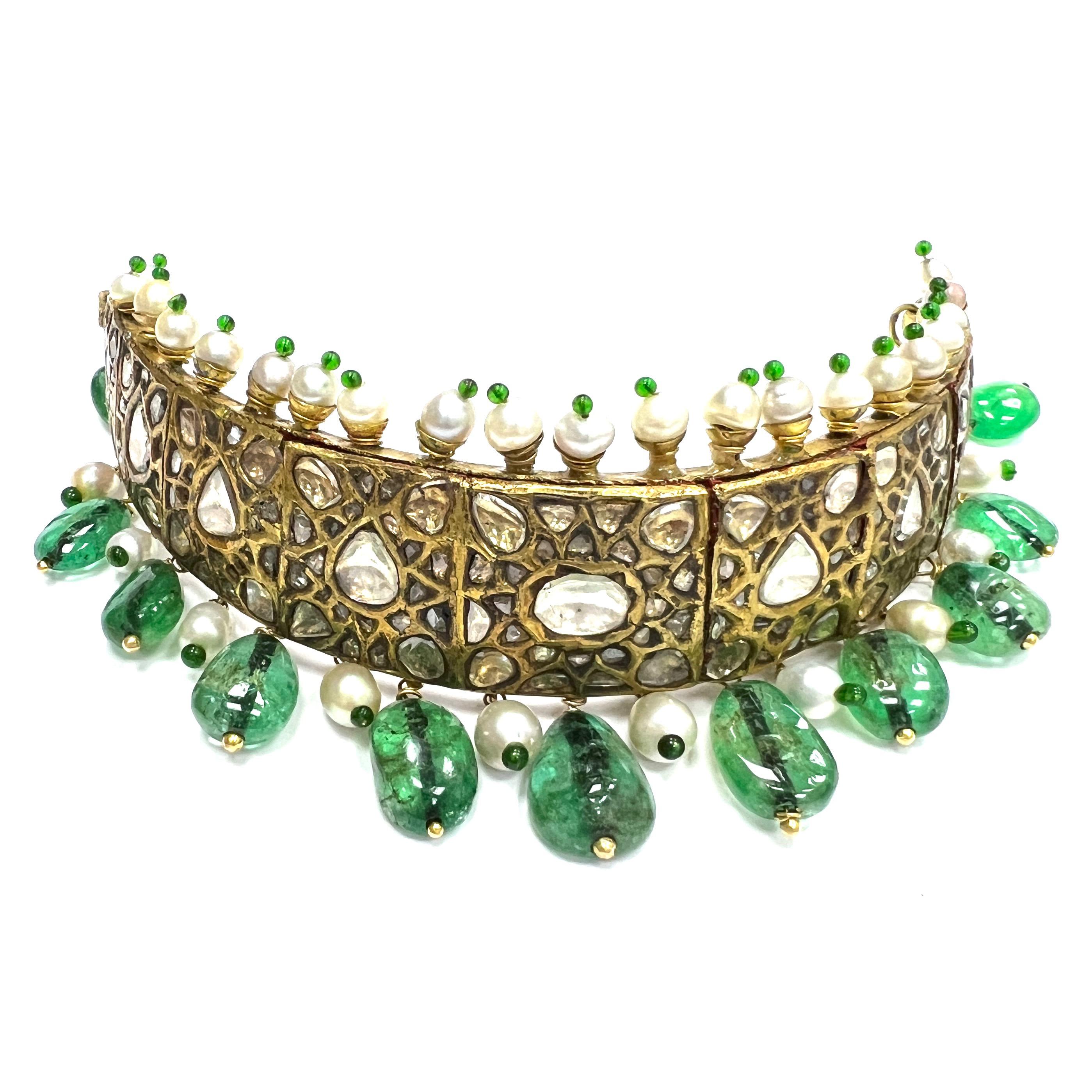 Emerald Pearl 18k Yellow Gold Indian Headwear For Sale