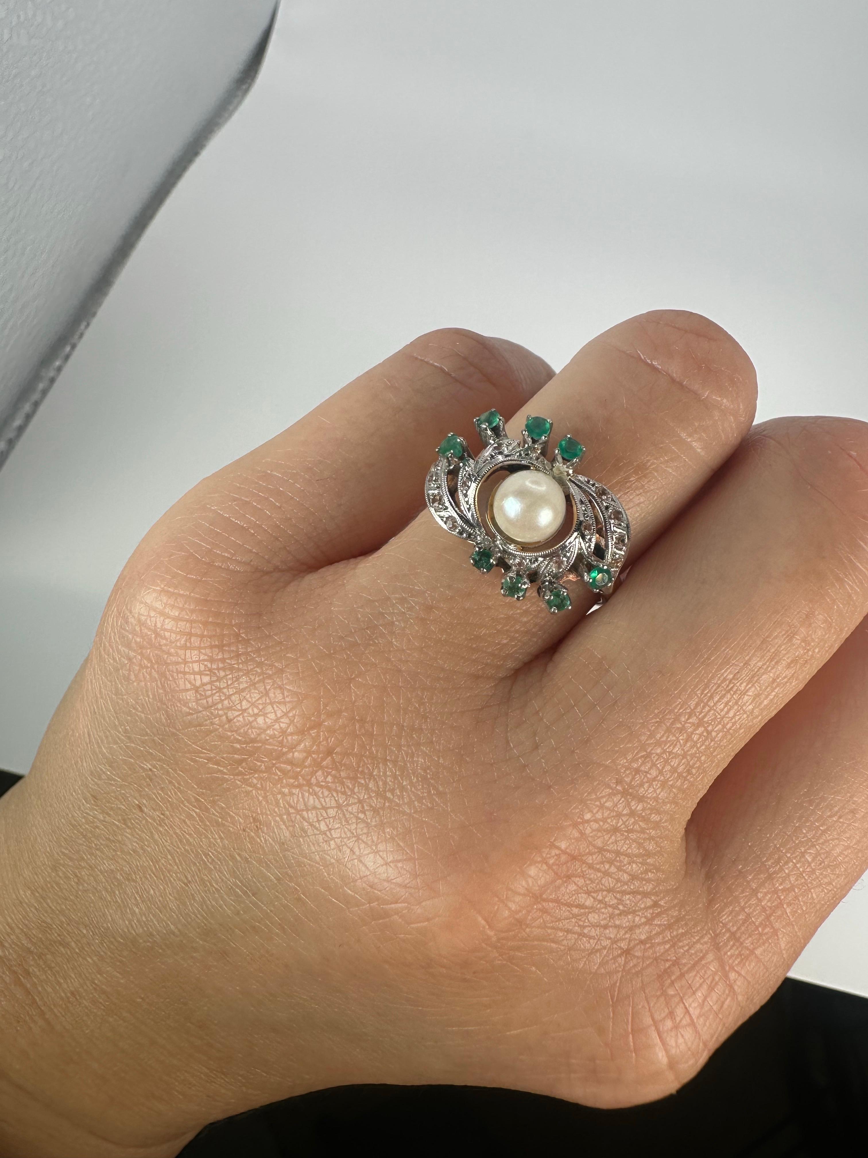 Brilliant Cut Emerald Pearl diamond ring antique with hand details 18KT gold & Platinum RARE For Sale