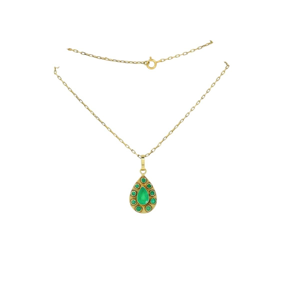 Taille mixte Pendentif émeraude Collier chaîne vintage en or 18k en vente