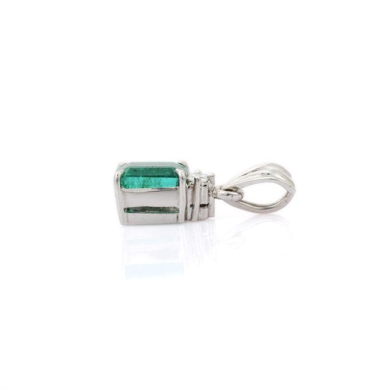 Modern Emerald Pendant in 18kt Solid White Gold with Diamond For Sale