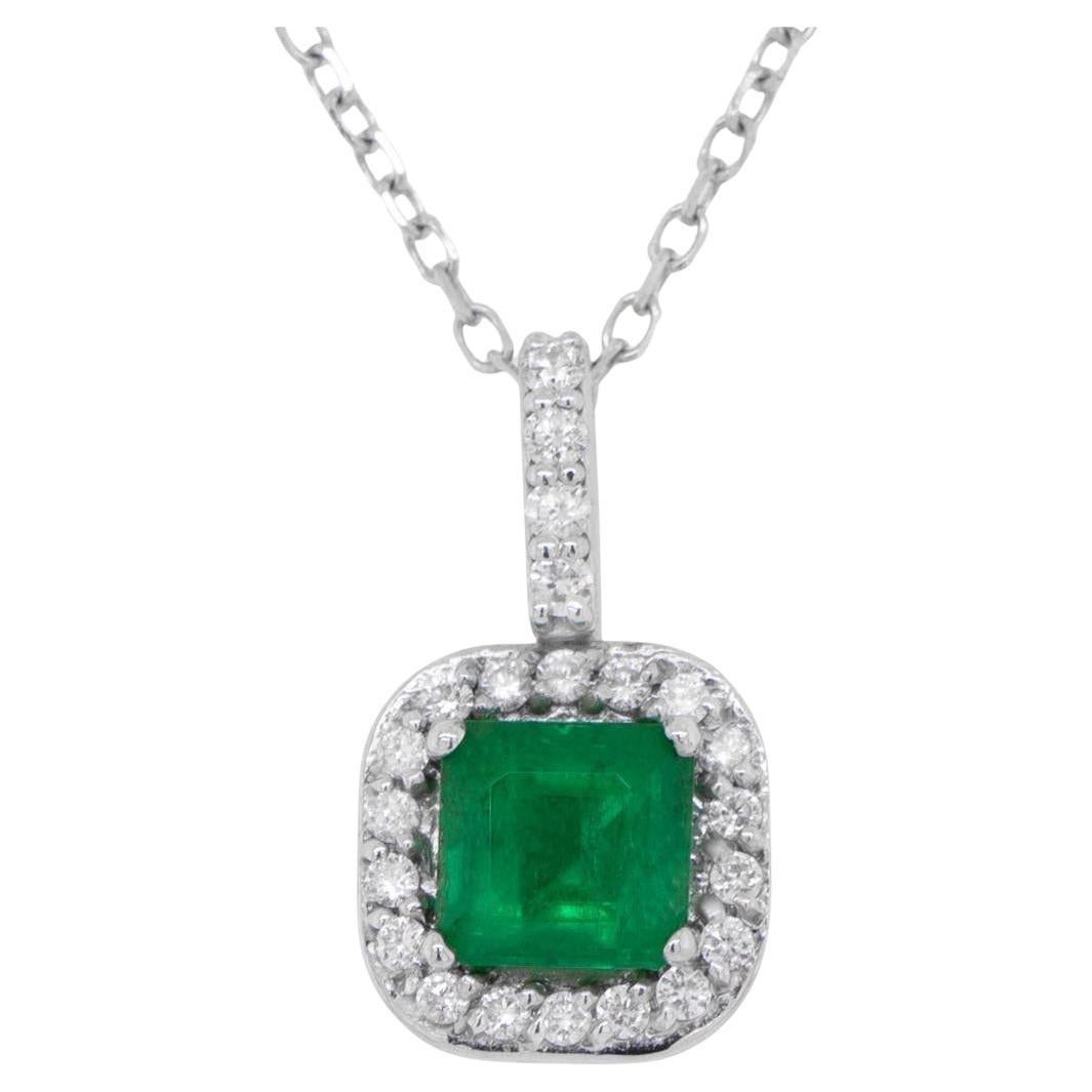 Collar Colgante Esmeralda Halo Diamante 1.2 Quilates Oro Blanco 14K