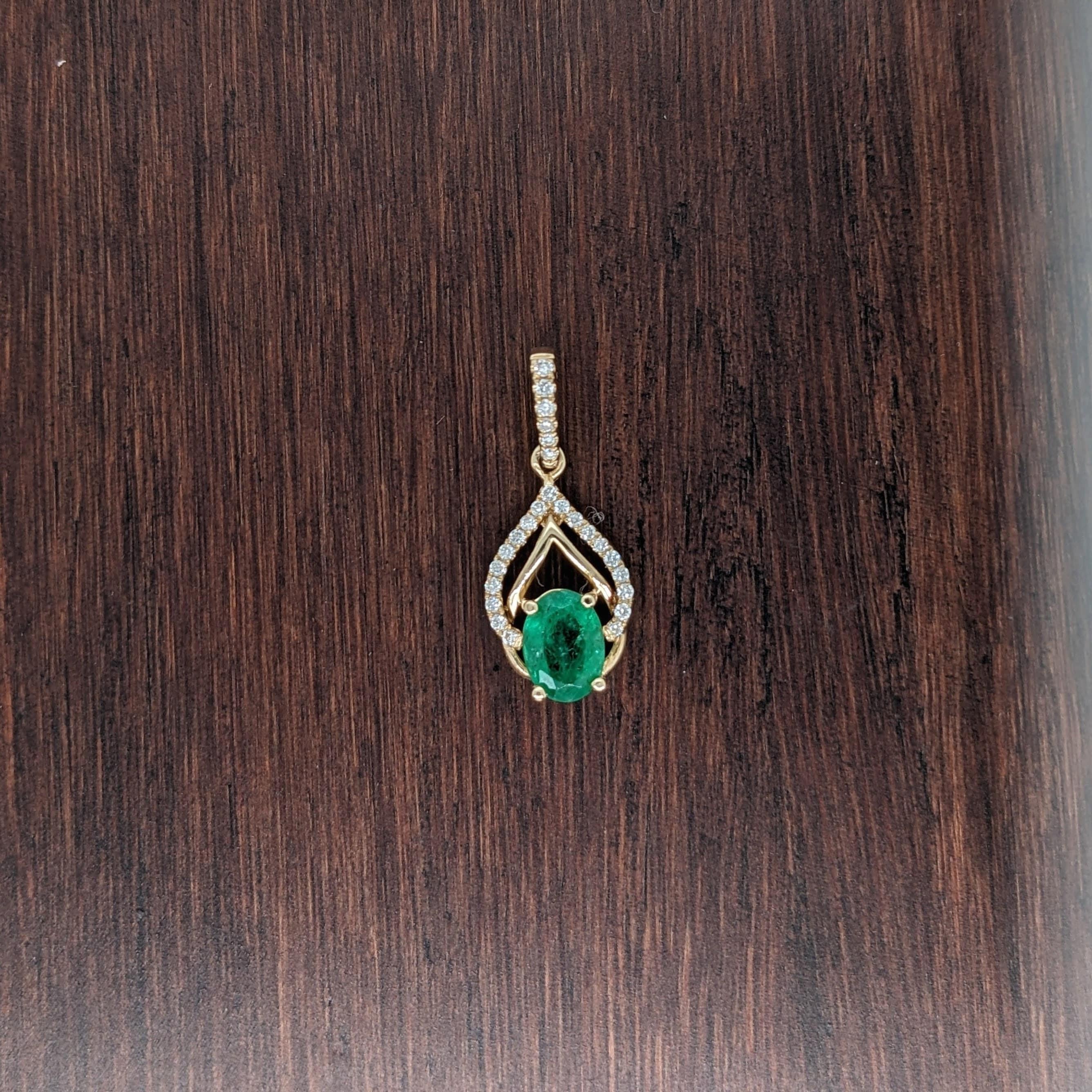 Emerald Pendant w Earth Mined Diamonds in Solid 14K Yellow Gold Oval 7x5mm For Sale 2