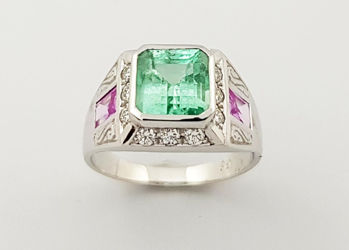 Emerald, Pink Sapphire and Diamond Ring Set in 18 Karat White Gold Settings For Sale 3