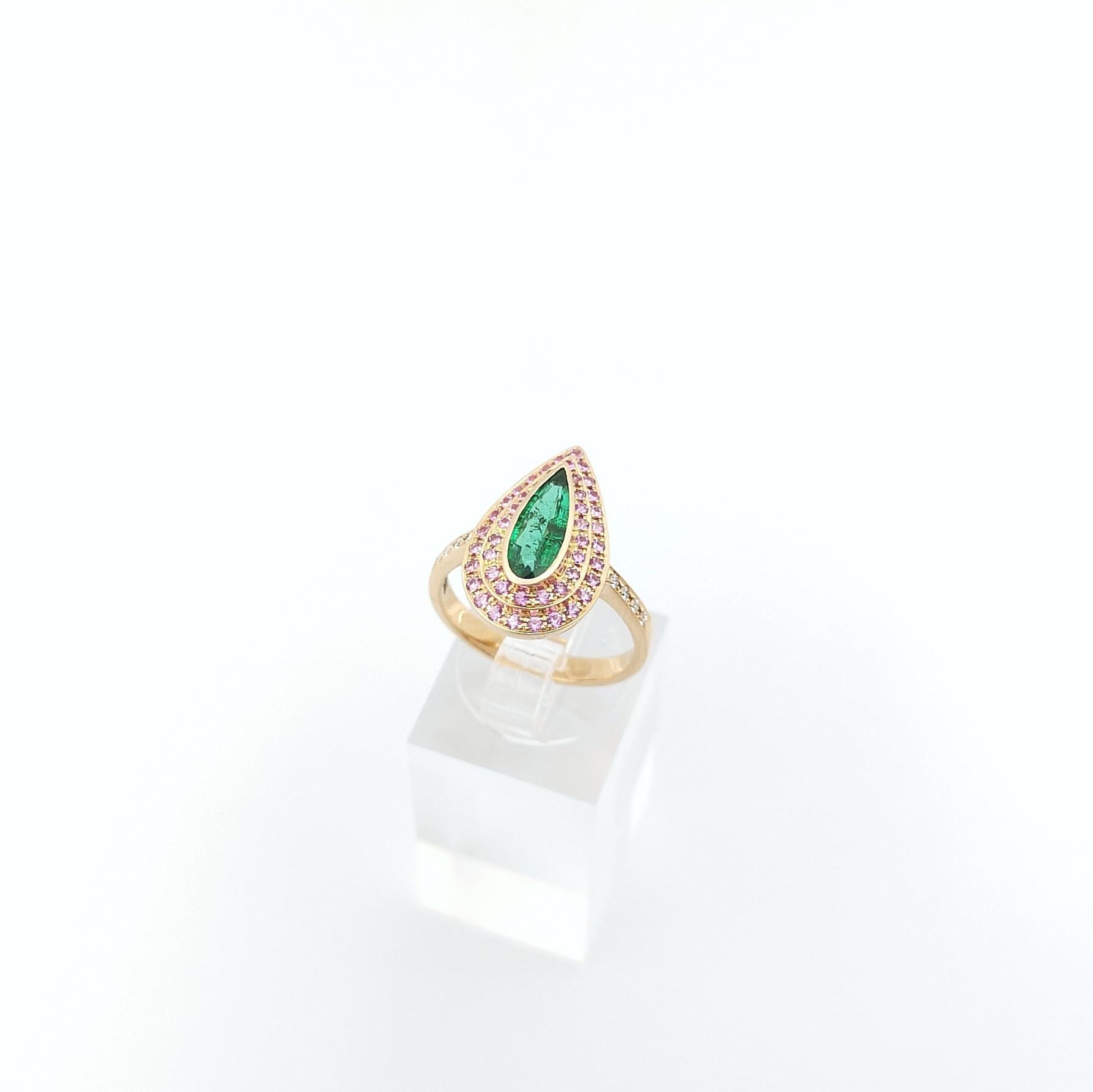 Emerald, Pink Sapphire and Diamond Ring set in 18K Rose Gold Settings For Sale 6