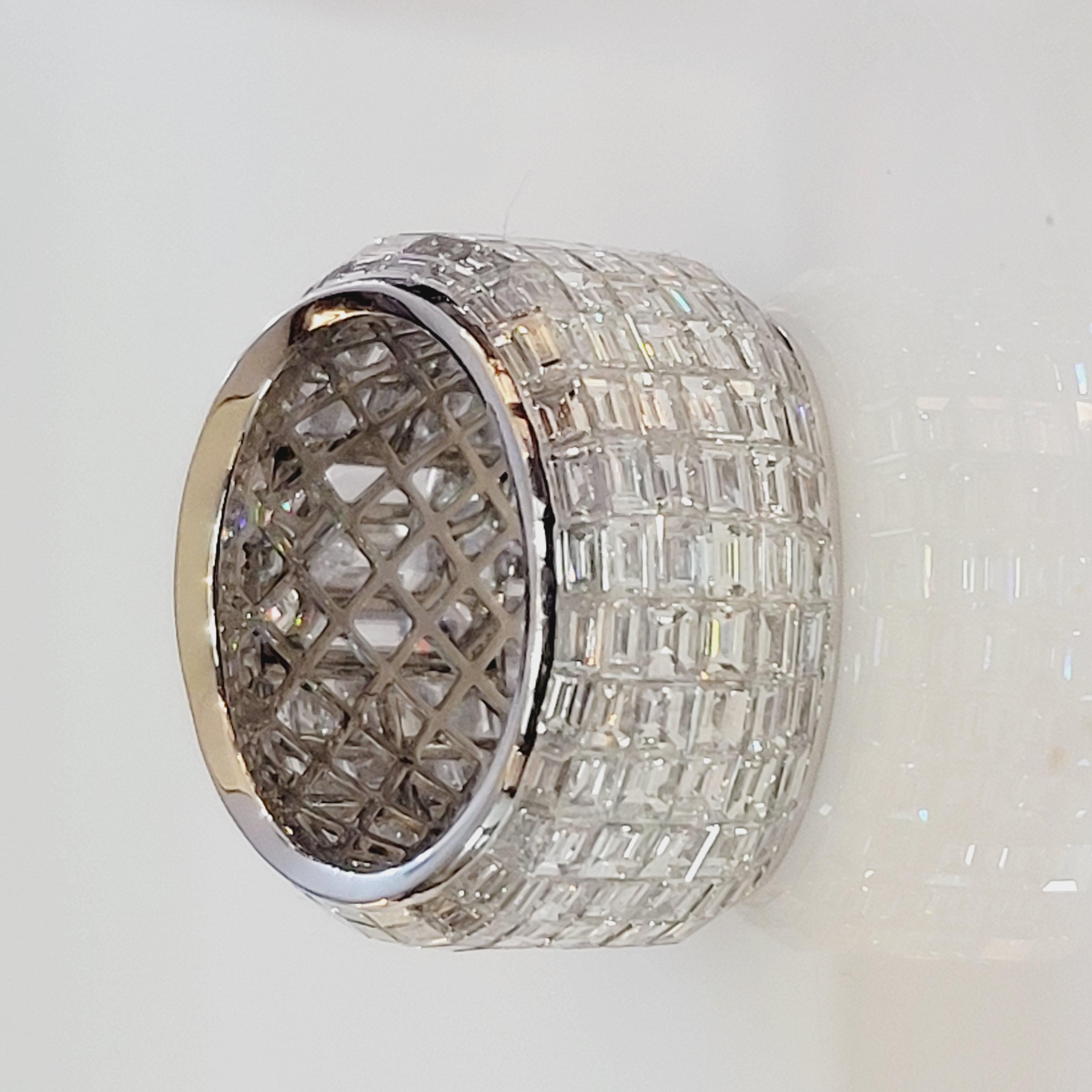 Smaragdrosa Ring Faszinierender unsichtbarer Fassung im Zustand „Neu“ im Angebot in New York, NY