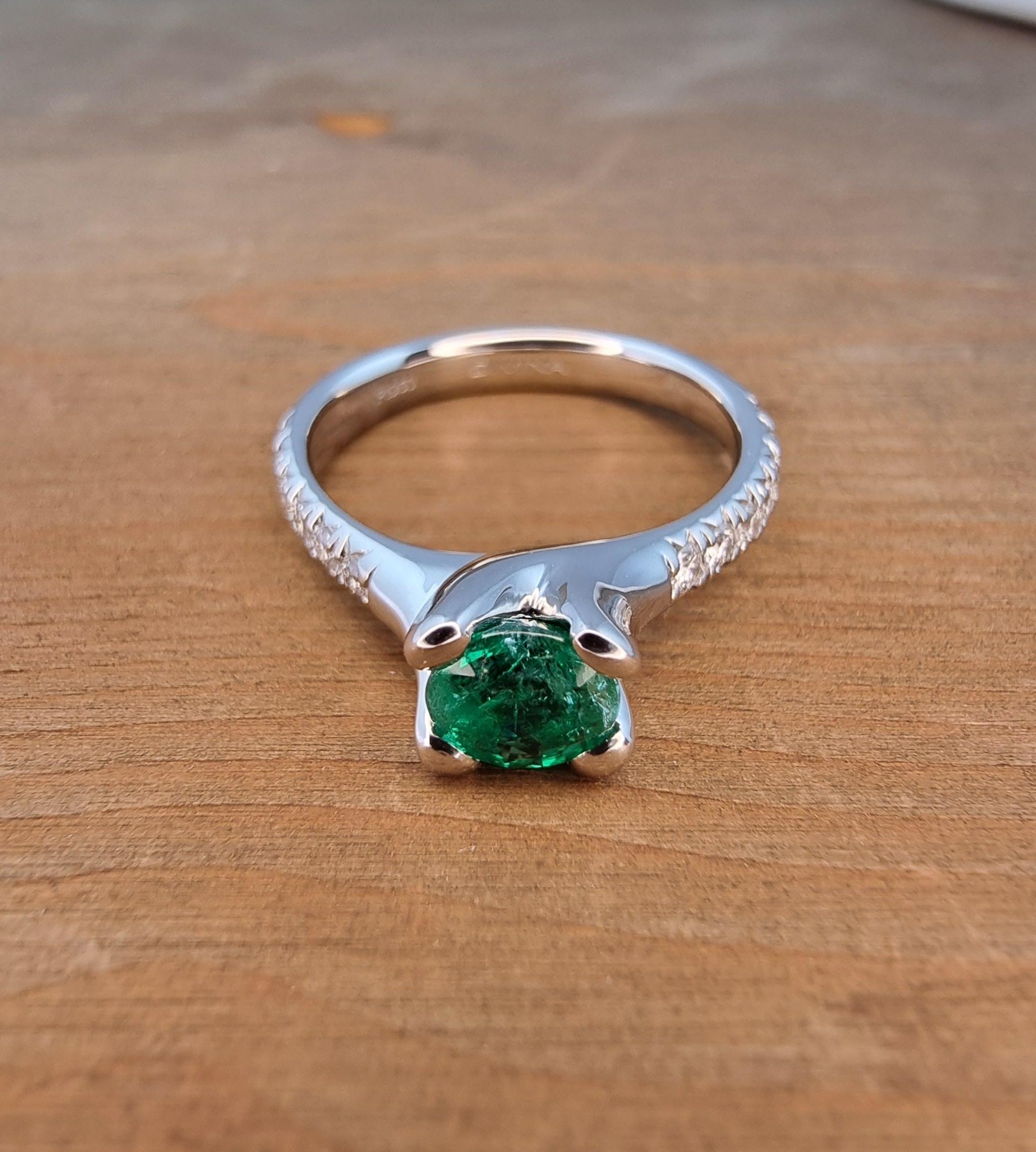 Women's Emerald Platinum 950 Ring with Natural White Diamonds For Sale