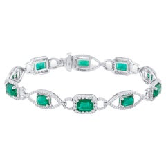 Emerald Rectangle And Diamond Bracelet In 18K White Gold