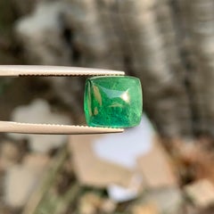 Emerald Resemblance Green Tourmaline Sugarloaf Cabochon, Bespoke Jewelry Design