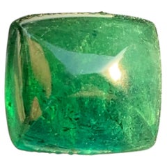 Emerald Resemblance Green Tourmaline Sugarloaf Cabochon, Bespoke Jewelry Design