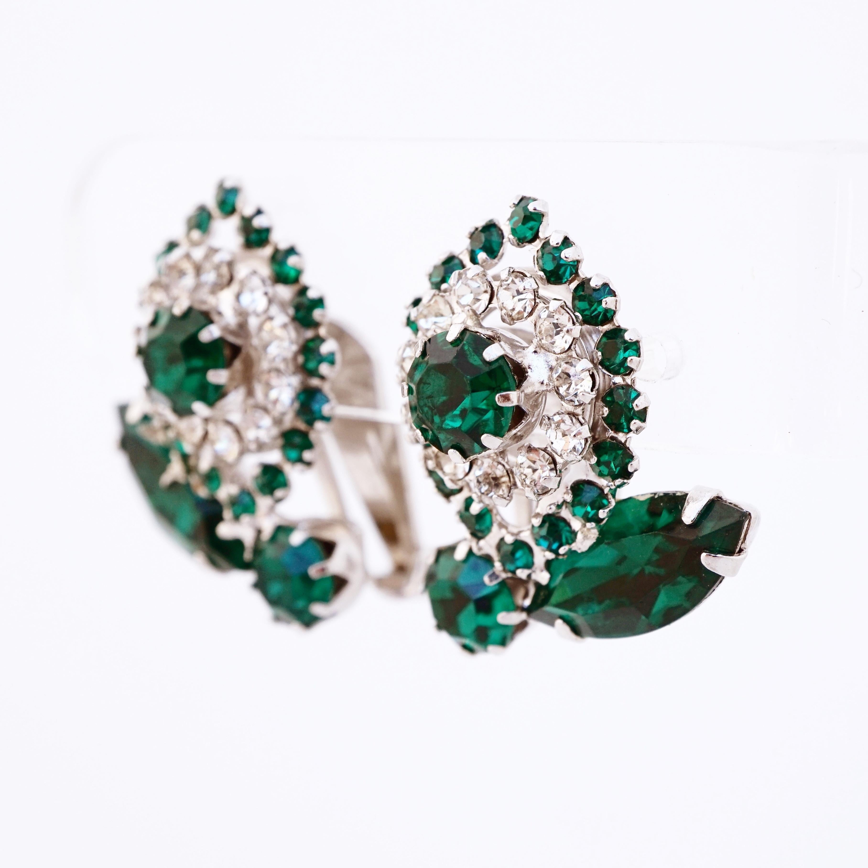 Emerald Rhinestone Floral Cocktail Earrings By Weiss, 1950s In Good Condition In McKinney, TX