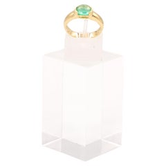 Emerald ring 14 k yellow gold