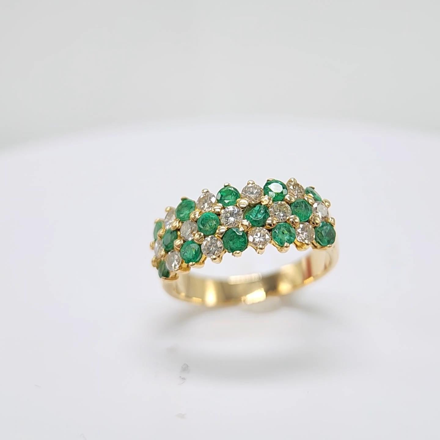 Emerald  Ring 14 Karat Yellow Gold and Diamonds For Sale 9