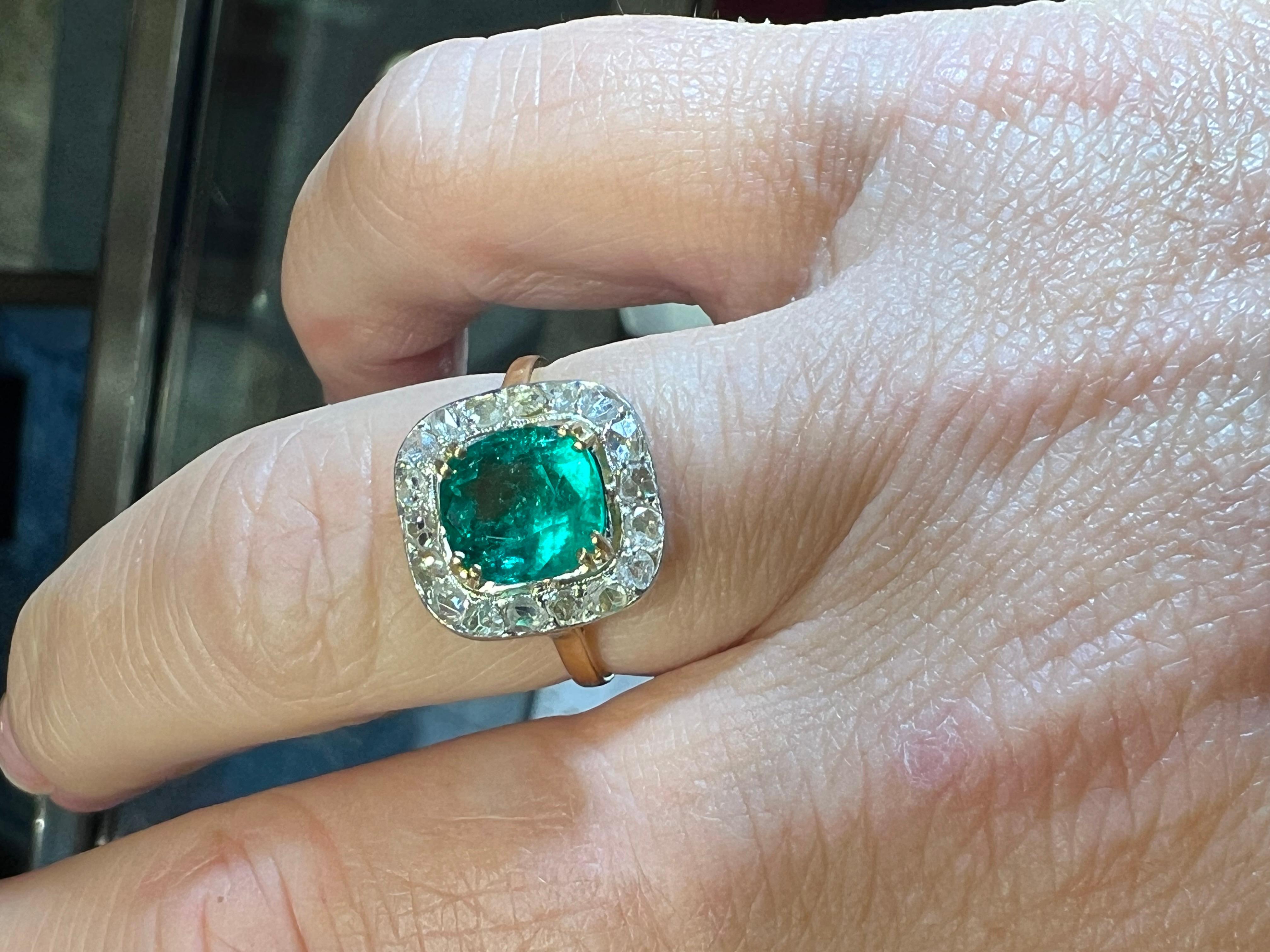 Anillo esmeralda 1,83 quilates diamantes pavé certificados talla 