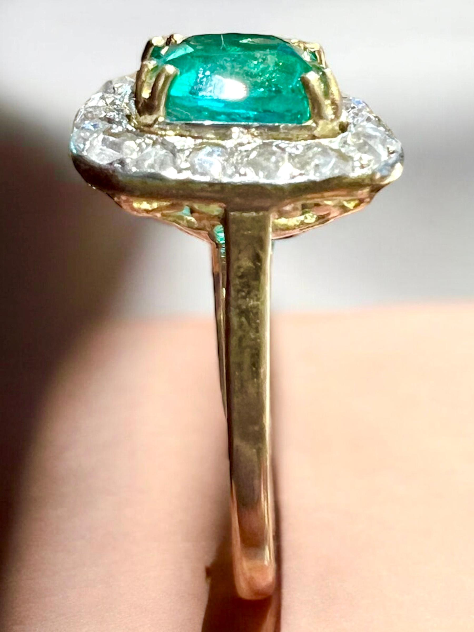 Anillo esmeralda 1,83 quilates diamantes pavé certificados talla 