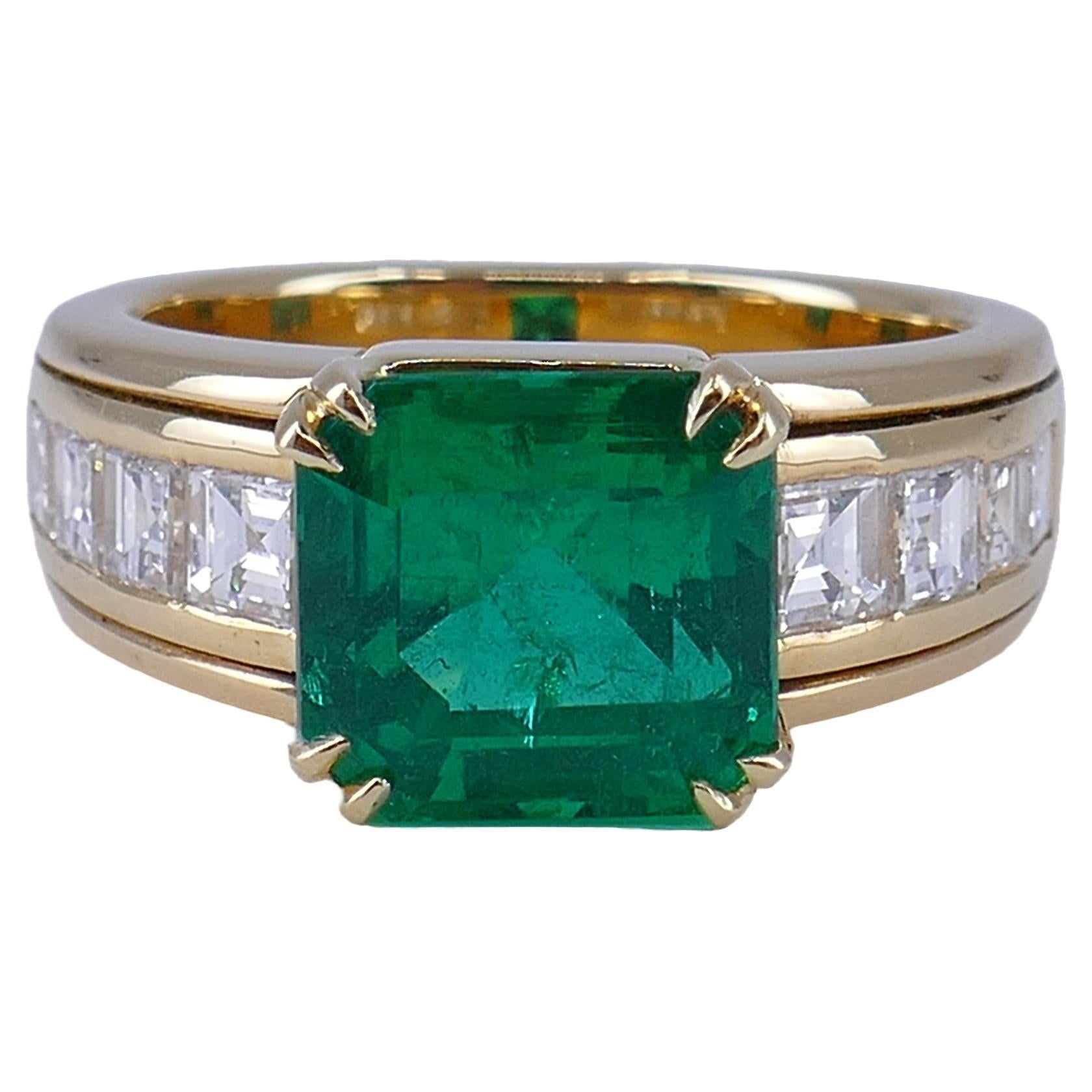 Emerald Cut Emerald Ring 18k Gold Diamond For Sale