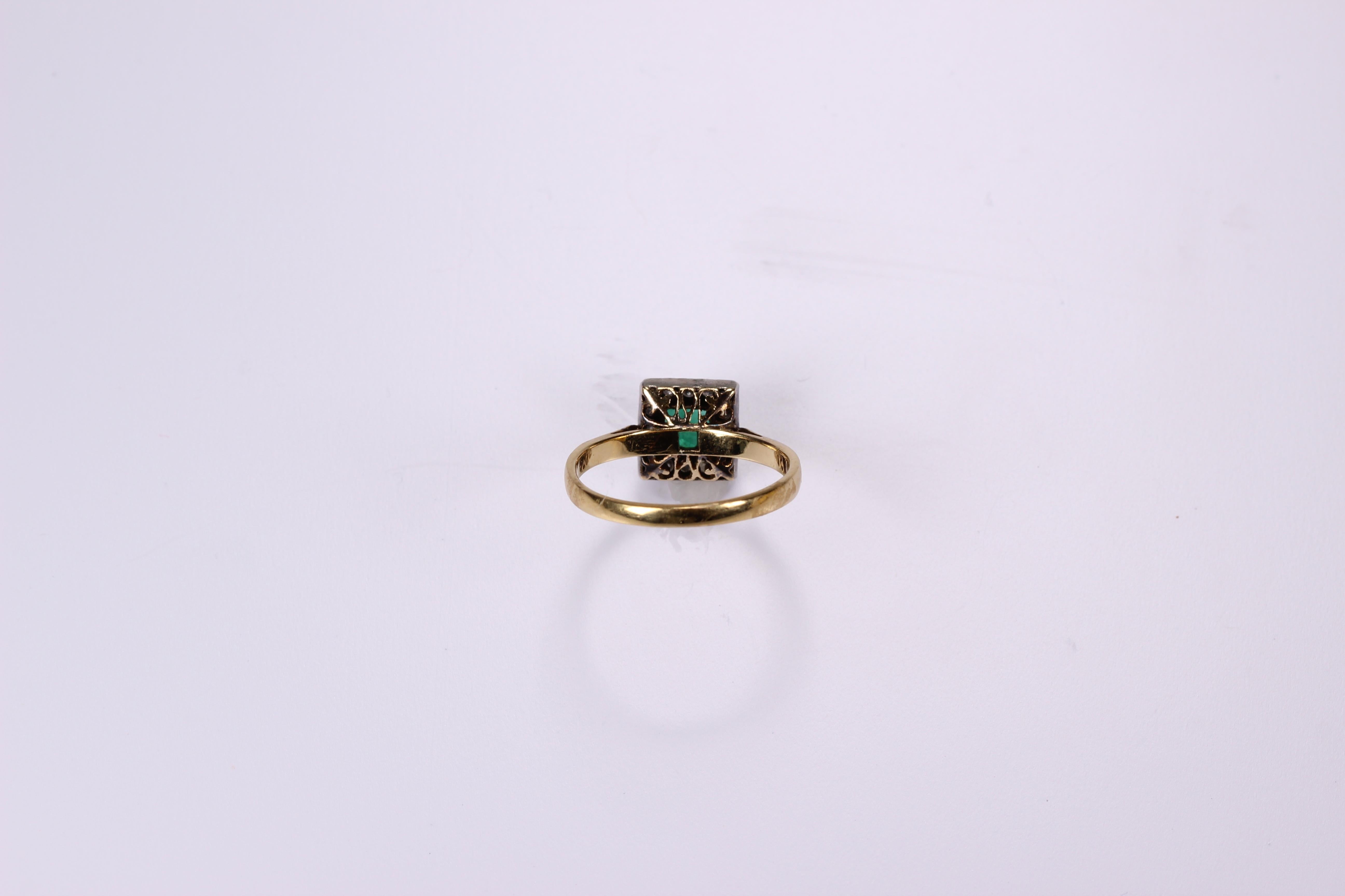 Emerald Ring 18K Yellow Gold with Diamonds 2