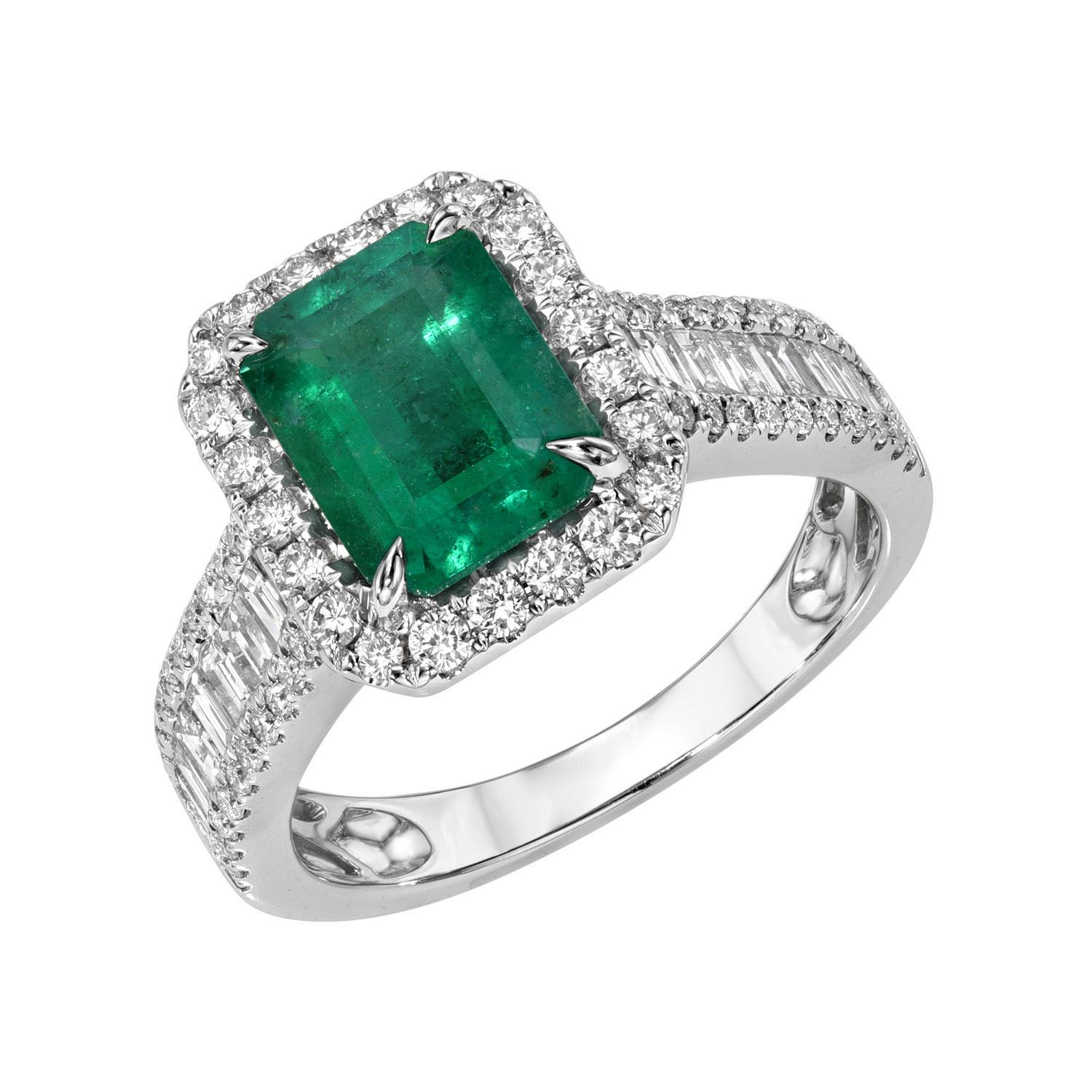 Contemporary Emerald Ring 1.96 Carat Emerald Cut For Sale