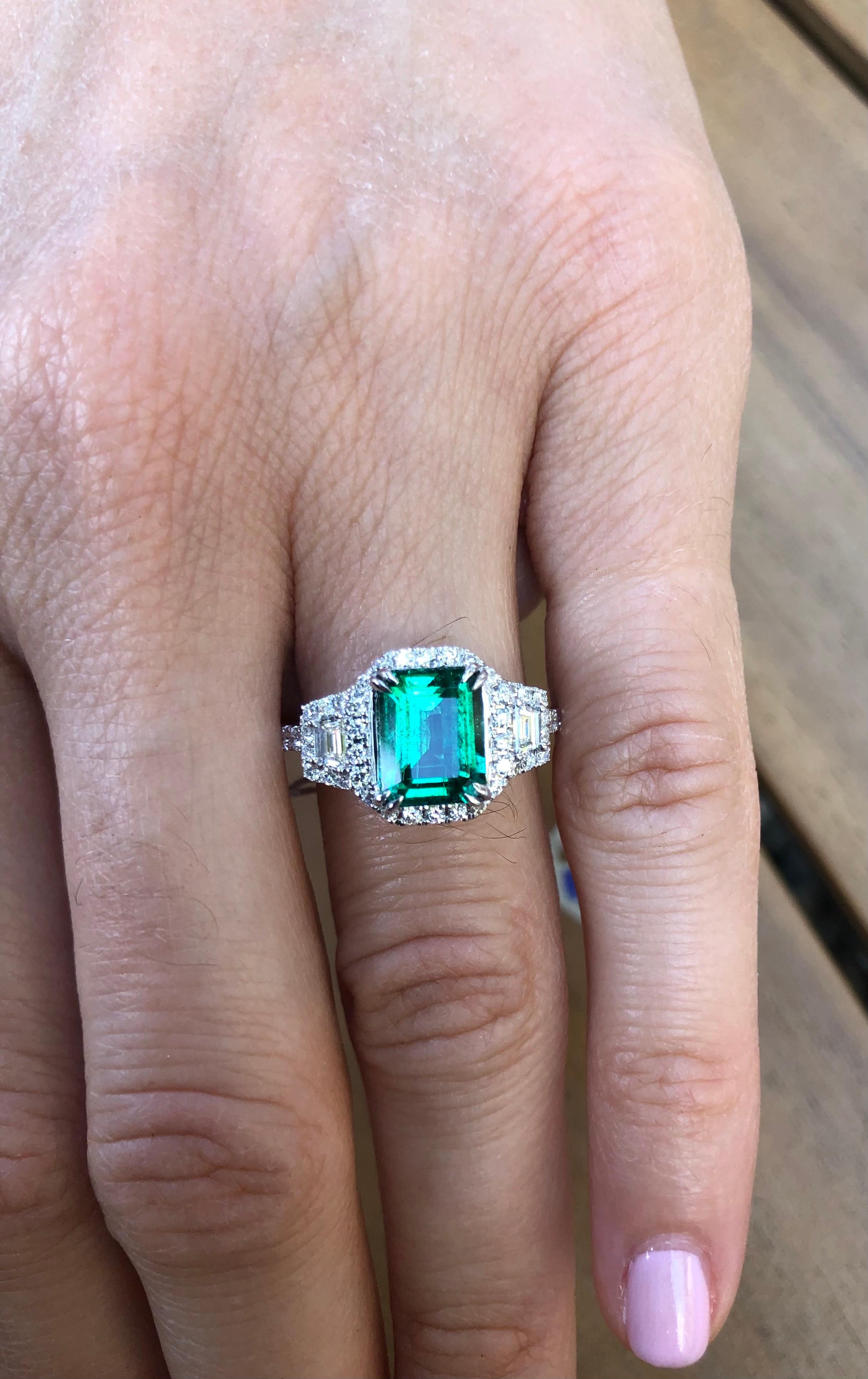 Emerald Ring 2.16 Carat Emerald Cut 2