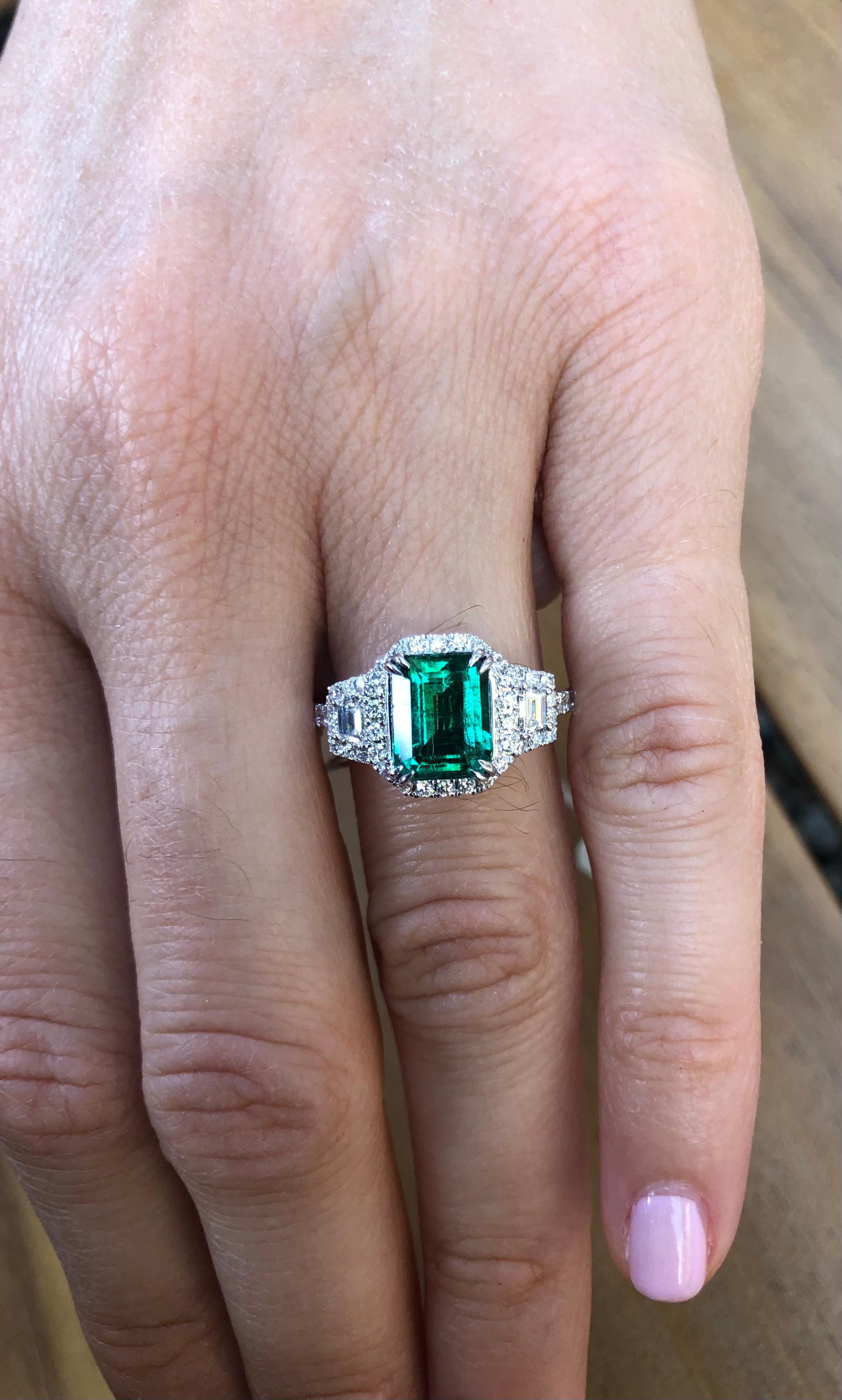 Emerald Ring 2.16 Carat Emerald Cut 3