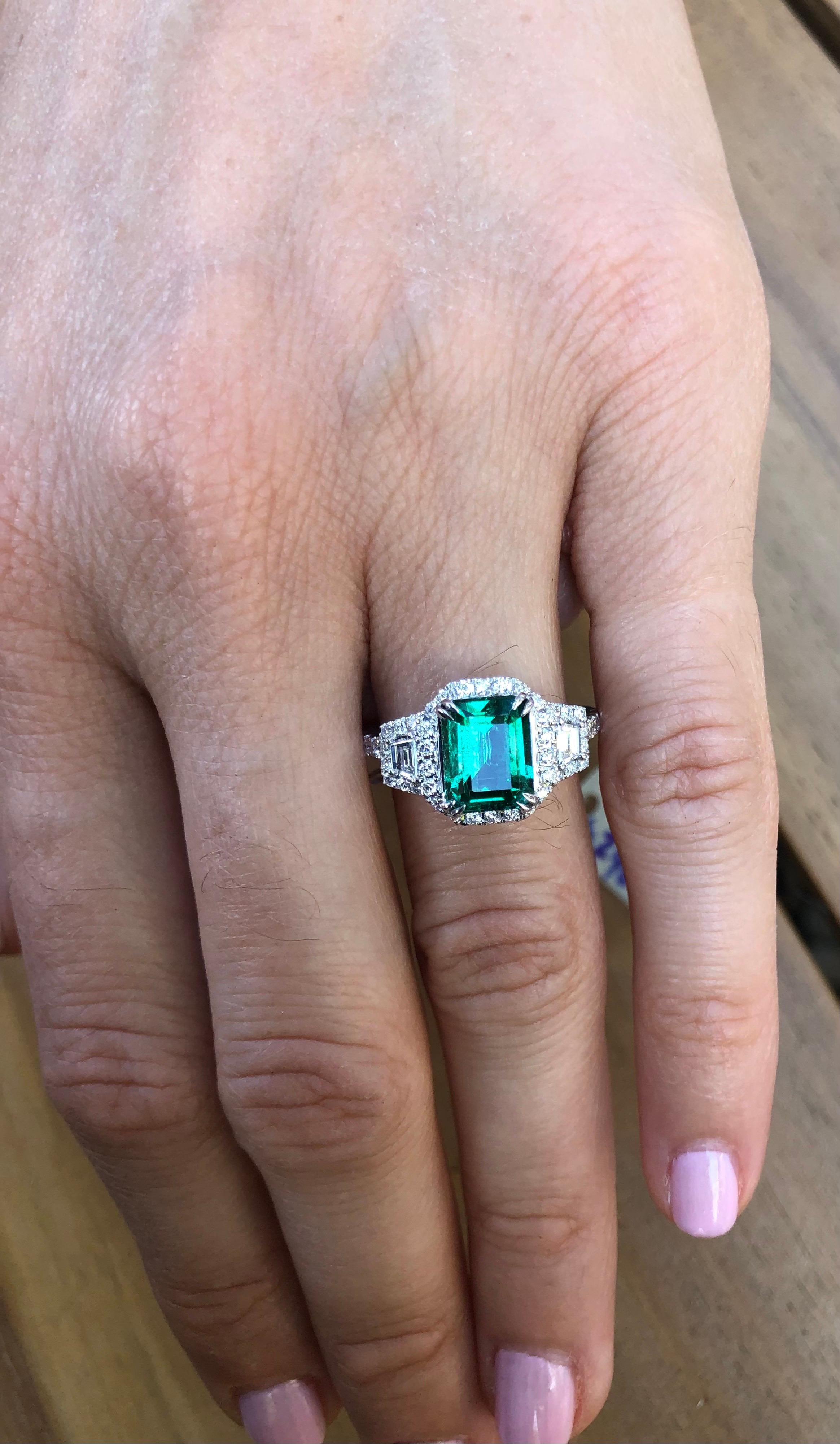 Emerald Ring 2.16 Carat Emerald Cut 4