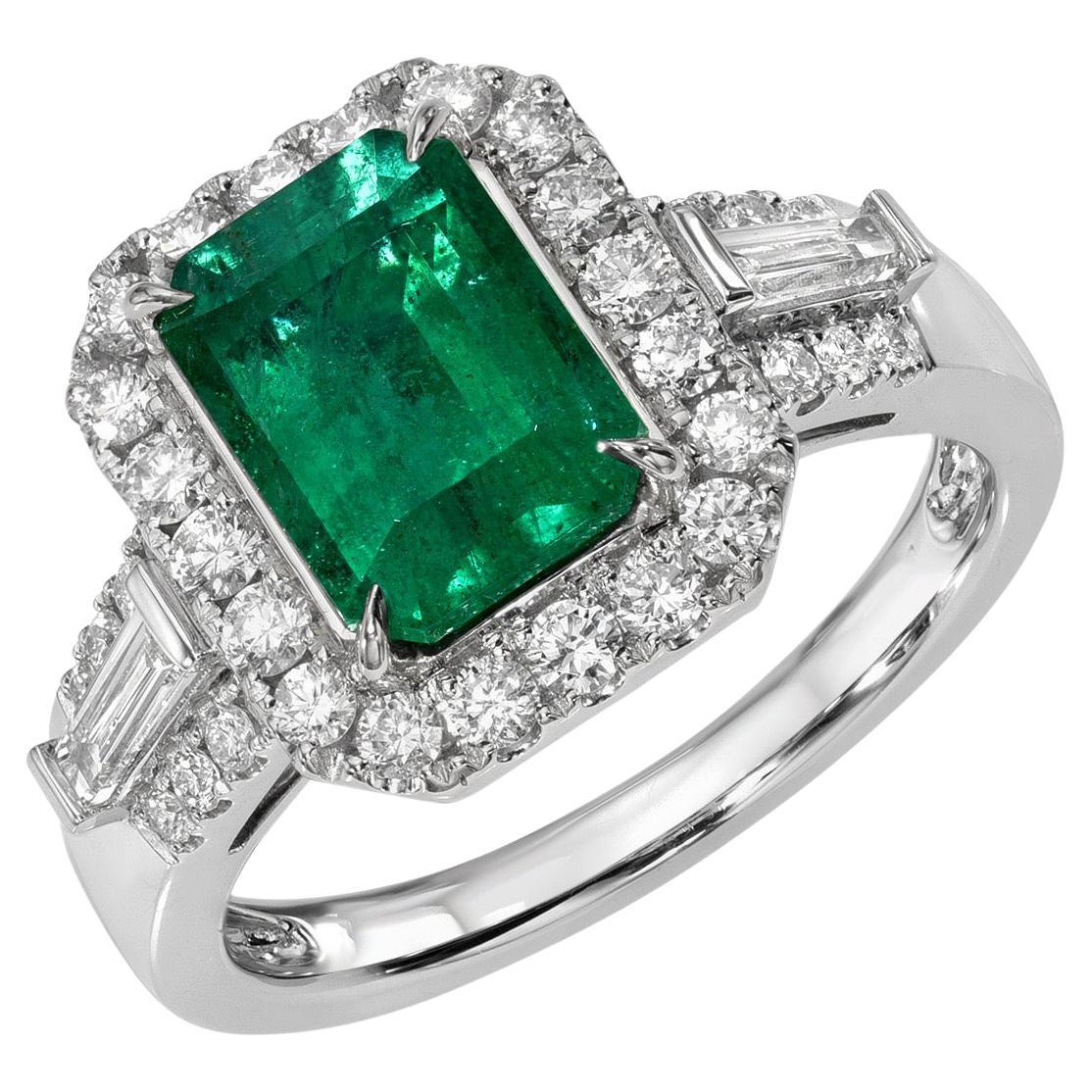 Emerald Ring 2.16 Carat Emerald Cut For Sale