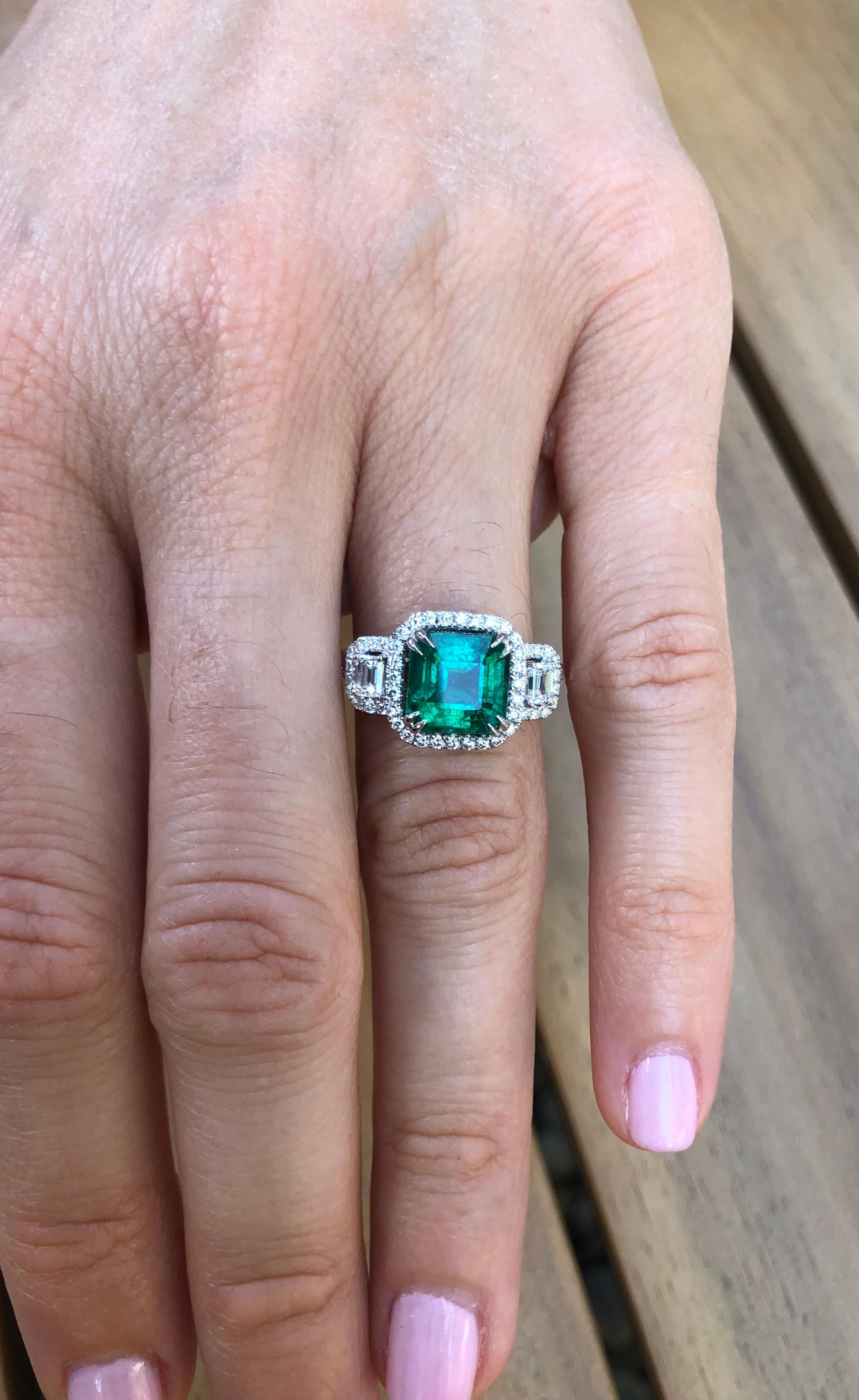 Women's Emerald Ring 2.50 Carat Emerald Cut