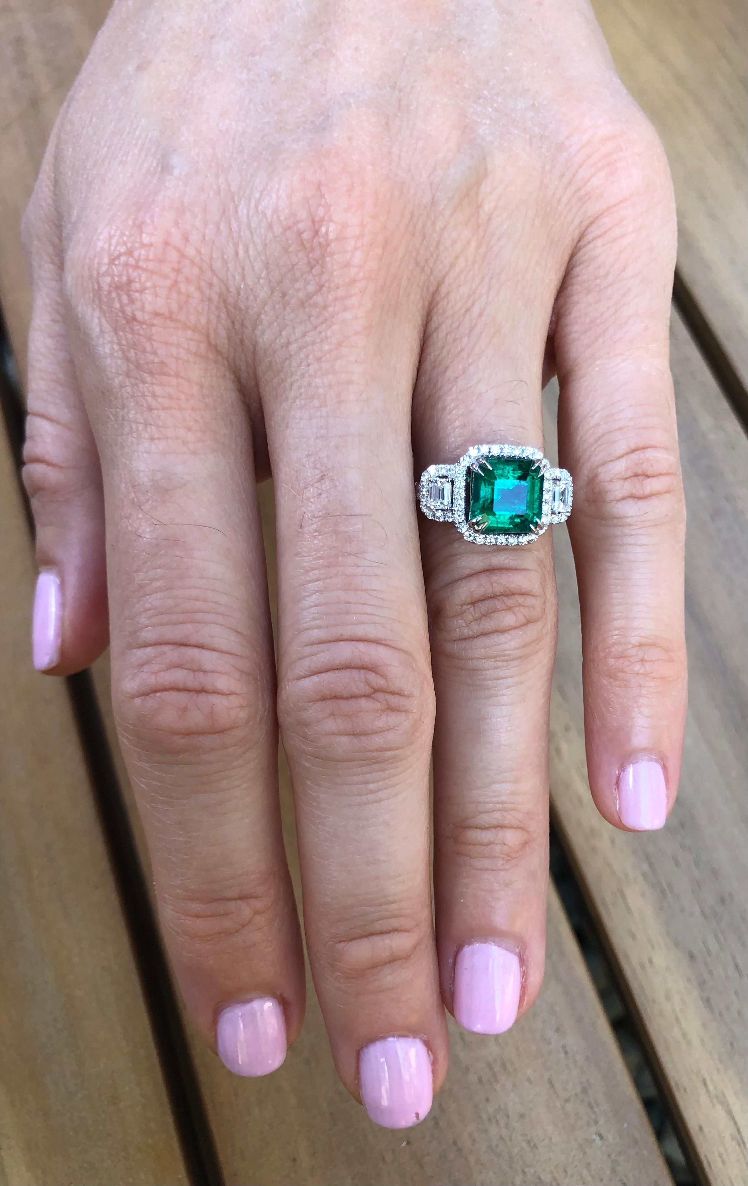 Emerald Ring 2.50 Carat Emerald Cut 1