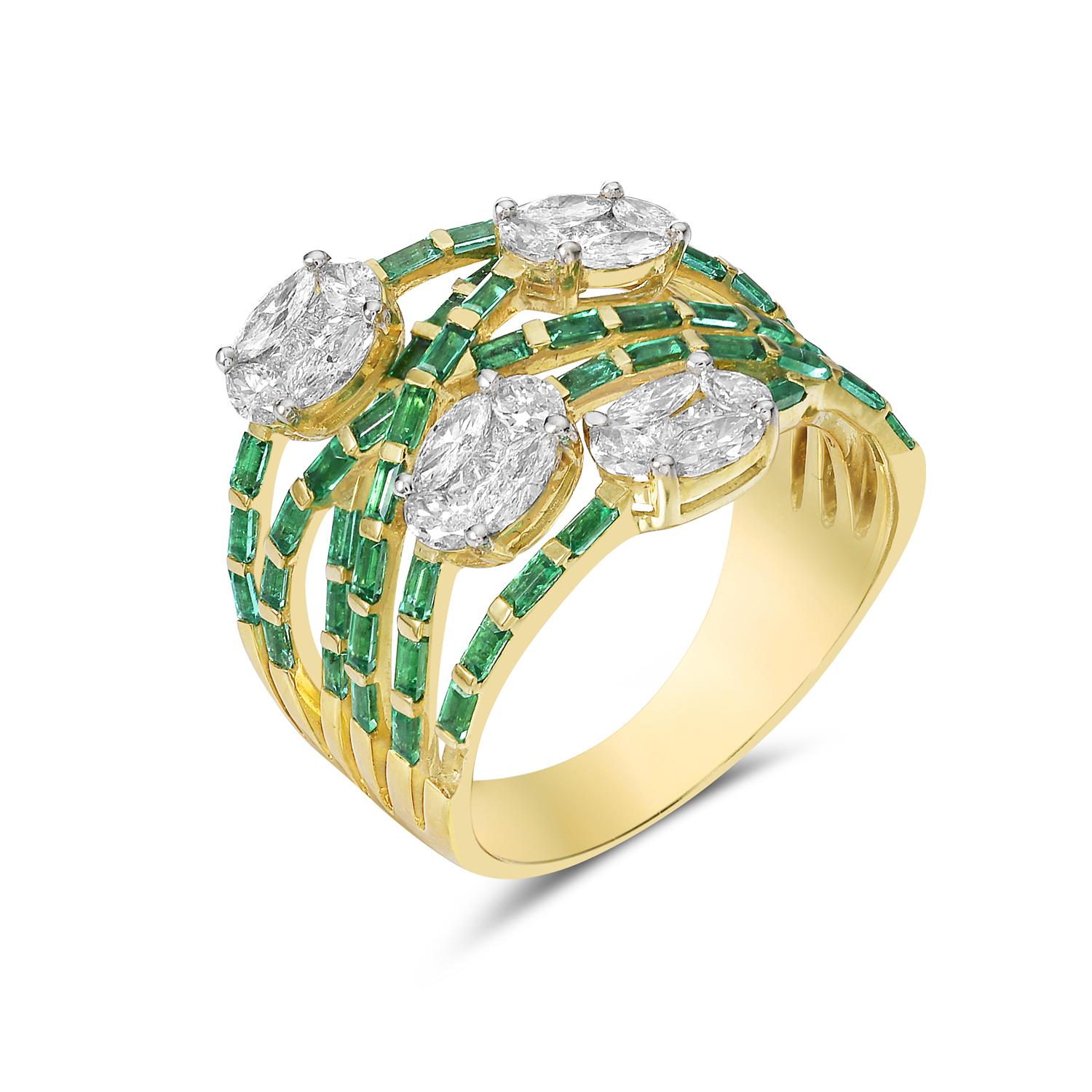 Contemporary Zig Zag Emerald Ring Accented With Diamonds Made In 18k Yellow Gold For Sale