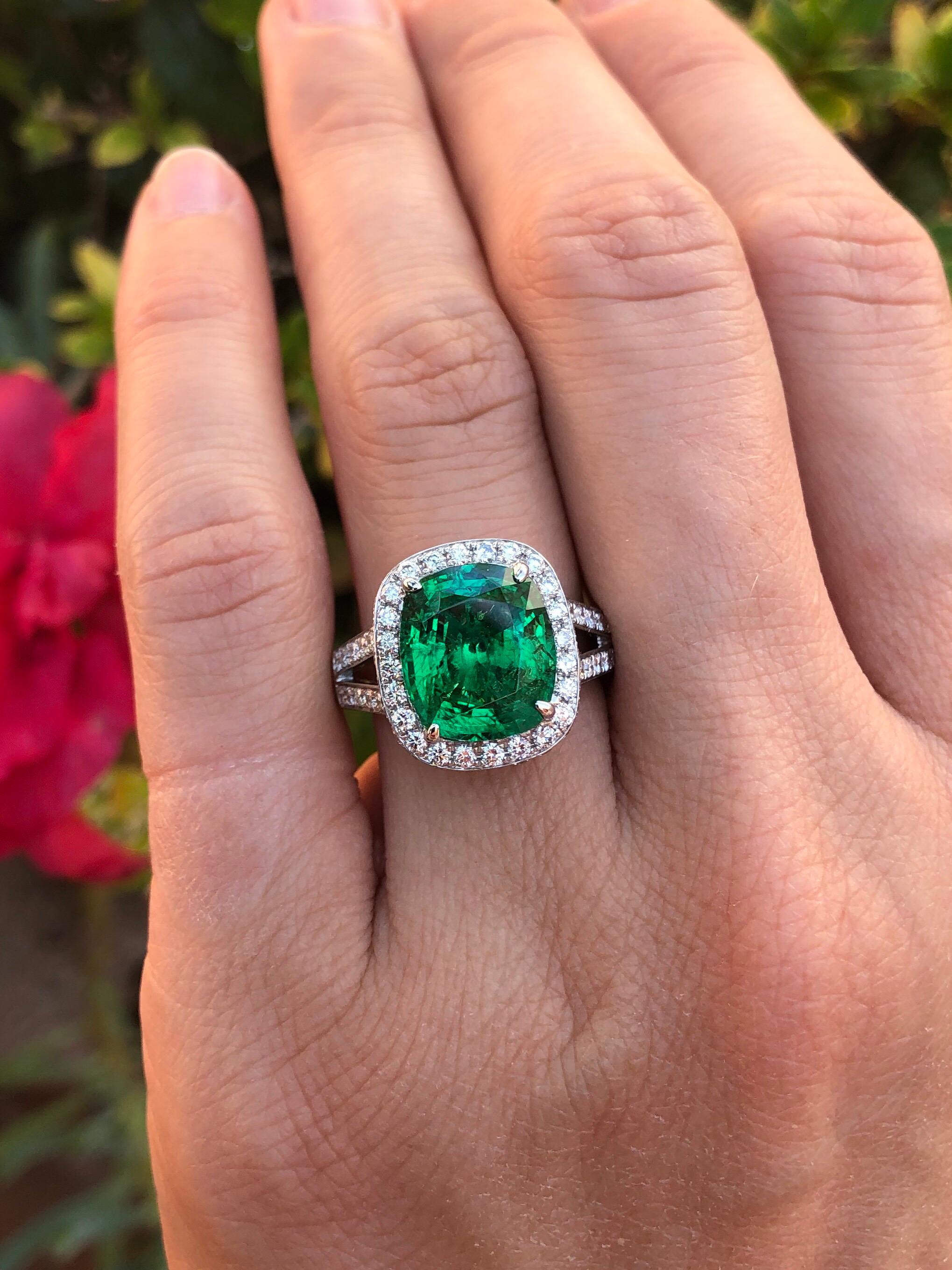 Emerald Ring Cushion Cut 4.66 Carats 2