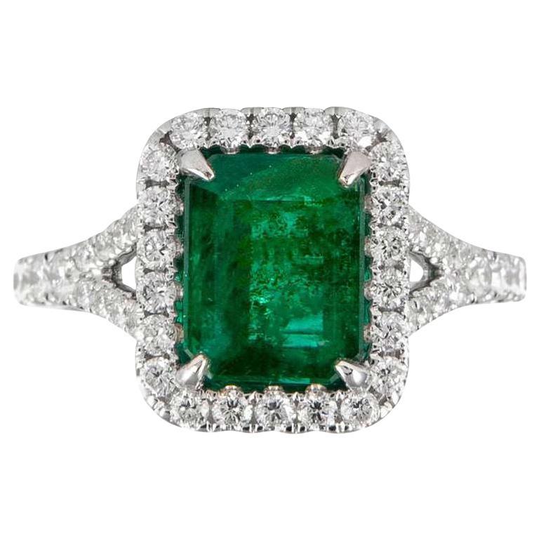 Smaragd Ring Diamant Halo Einstellung 3,2 Karat 18K Weißgold