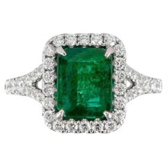 Smaragd Ring Diamant Halo Einstellung 3,2 Karat 18K Weißgold