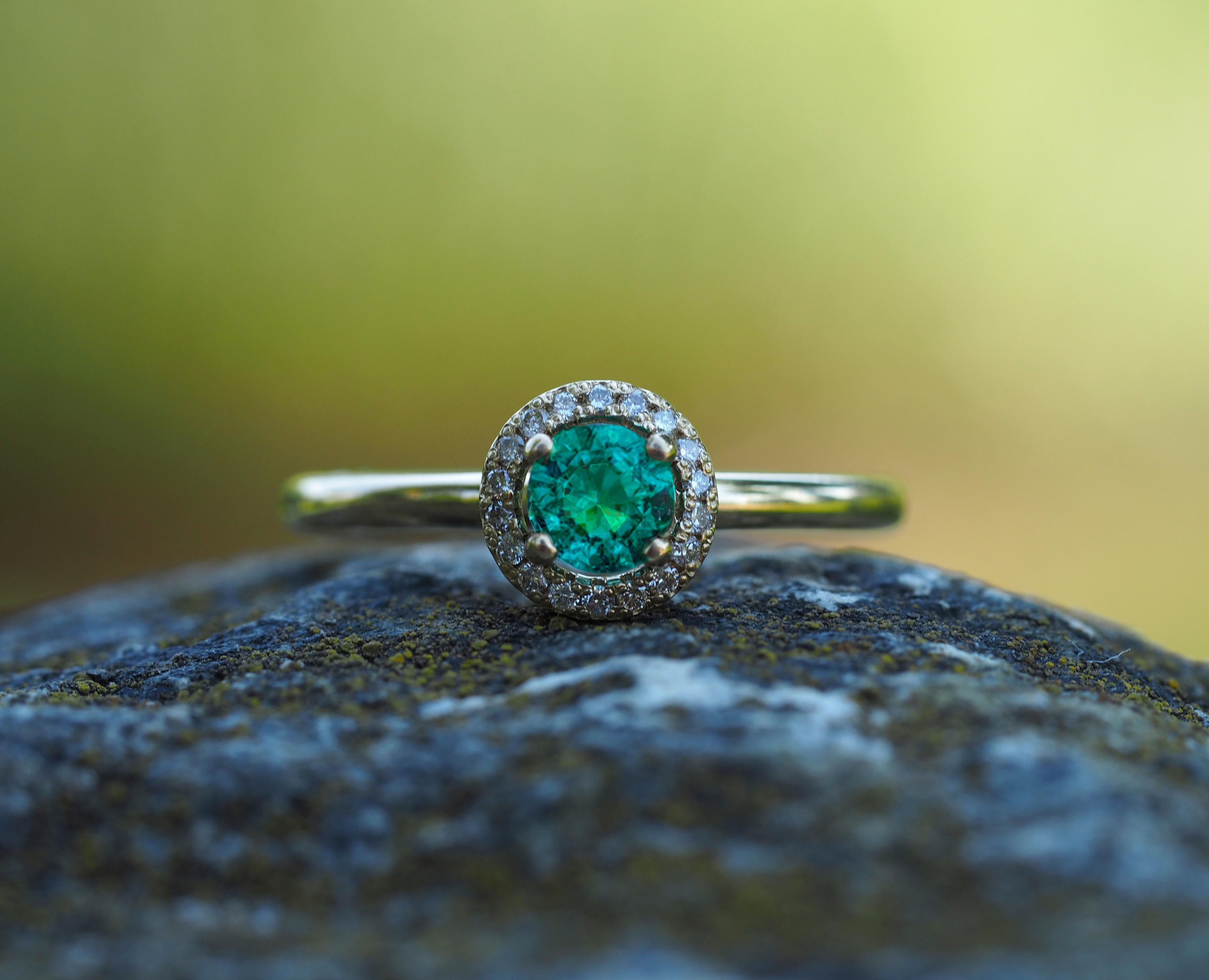 Women's or Men's Emerald Ring, Emerald Engagement Ring, Emerald 14k Gold Ring For Sale