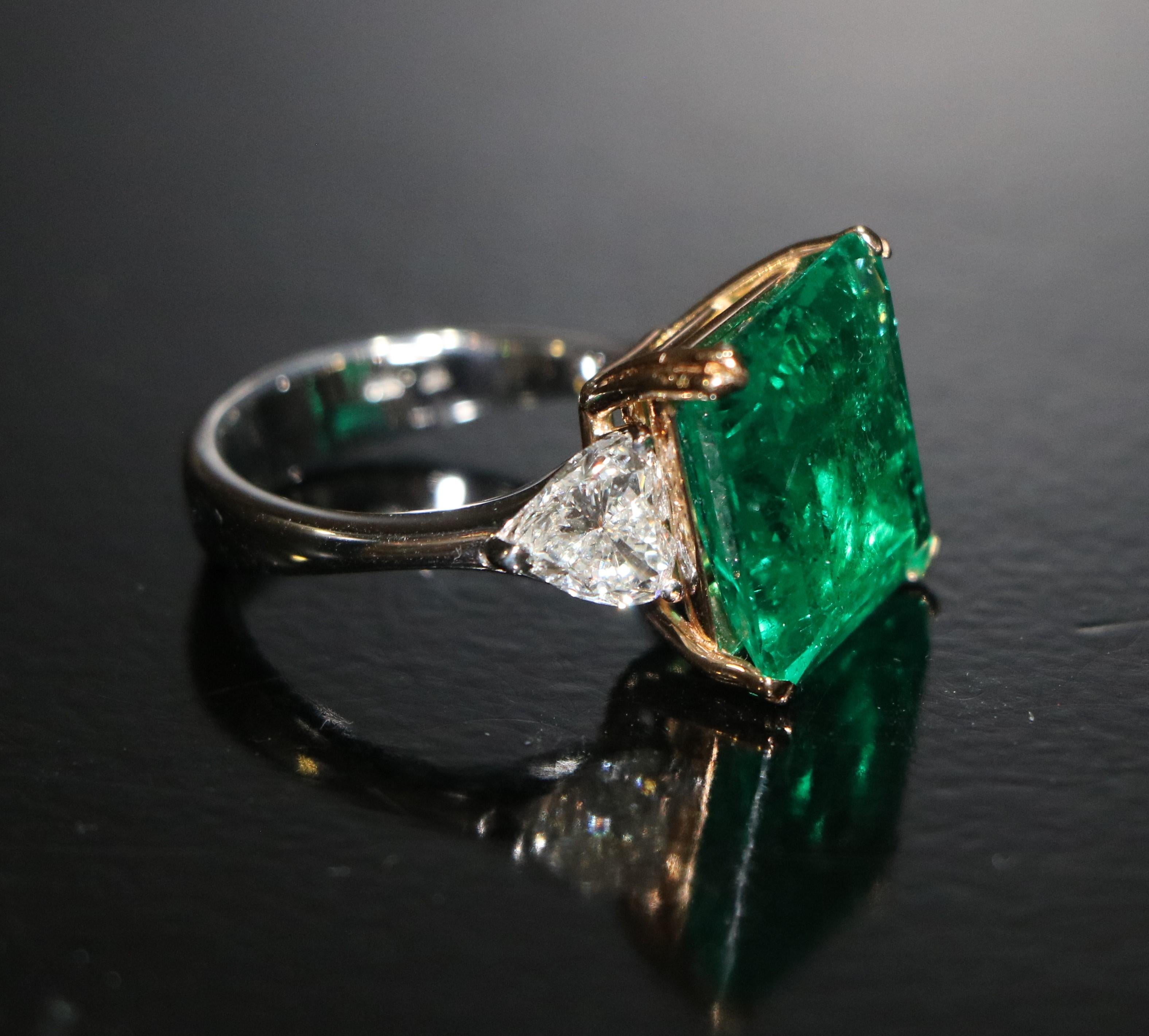 Emerald ring For Sale 5