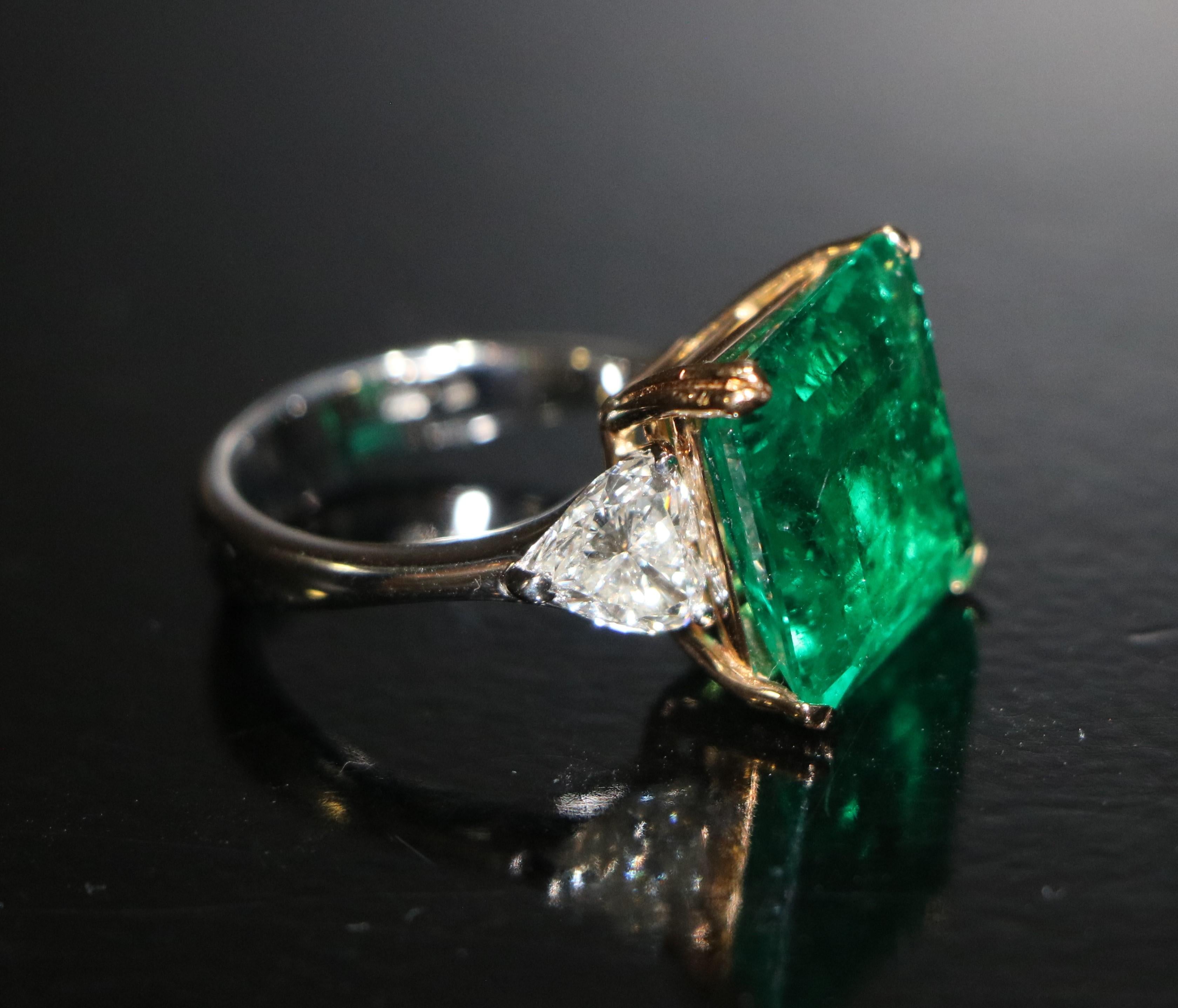 Emerald ring For Sale 6